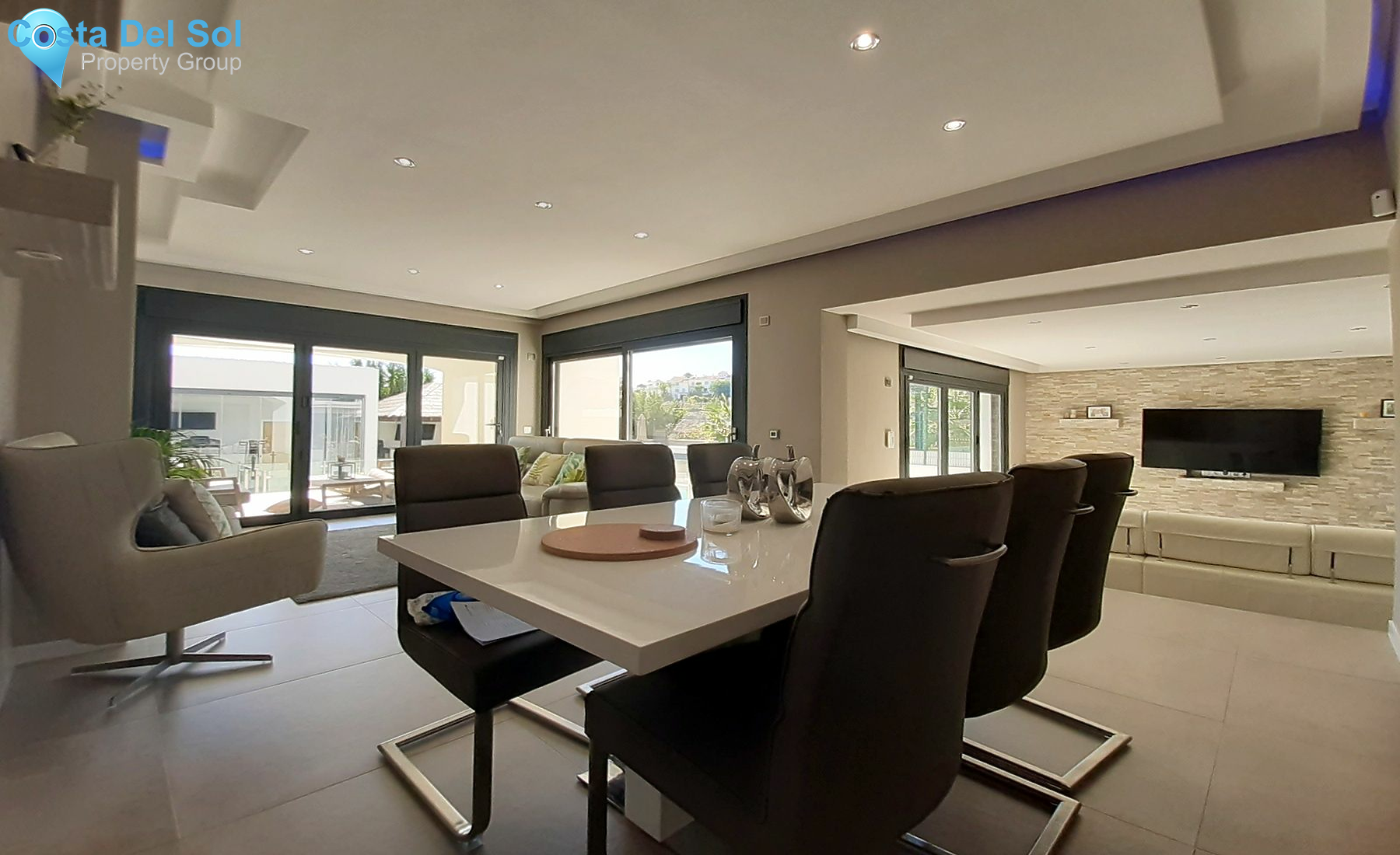 Detached Villa in El Paraiso-1417115