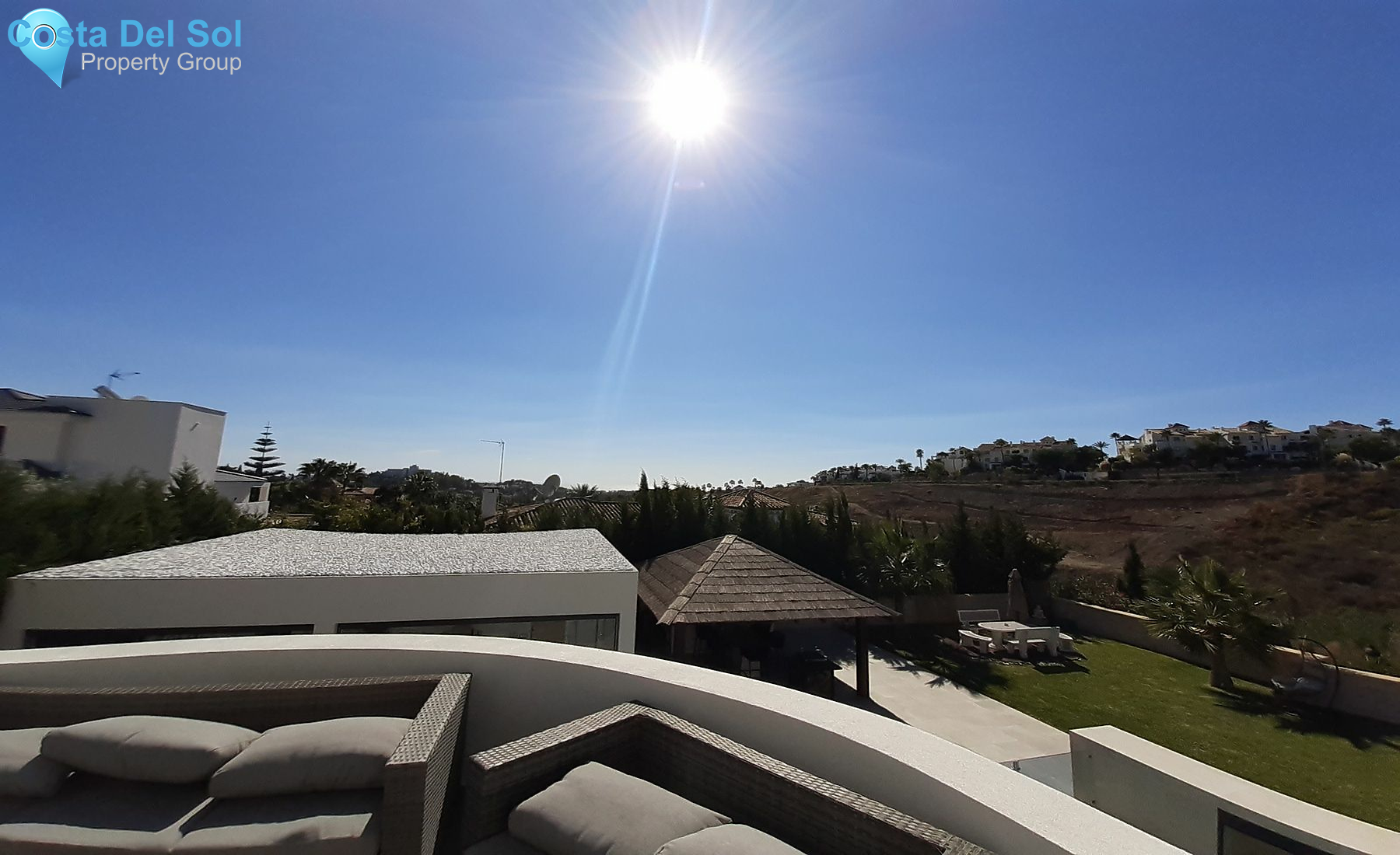 Detached Villa in El Paraiso-1417133