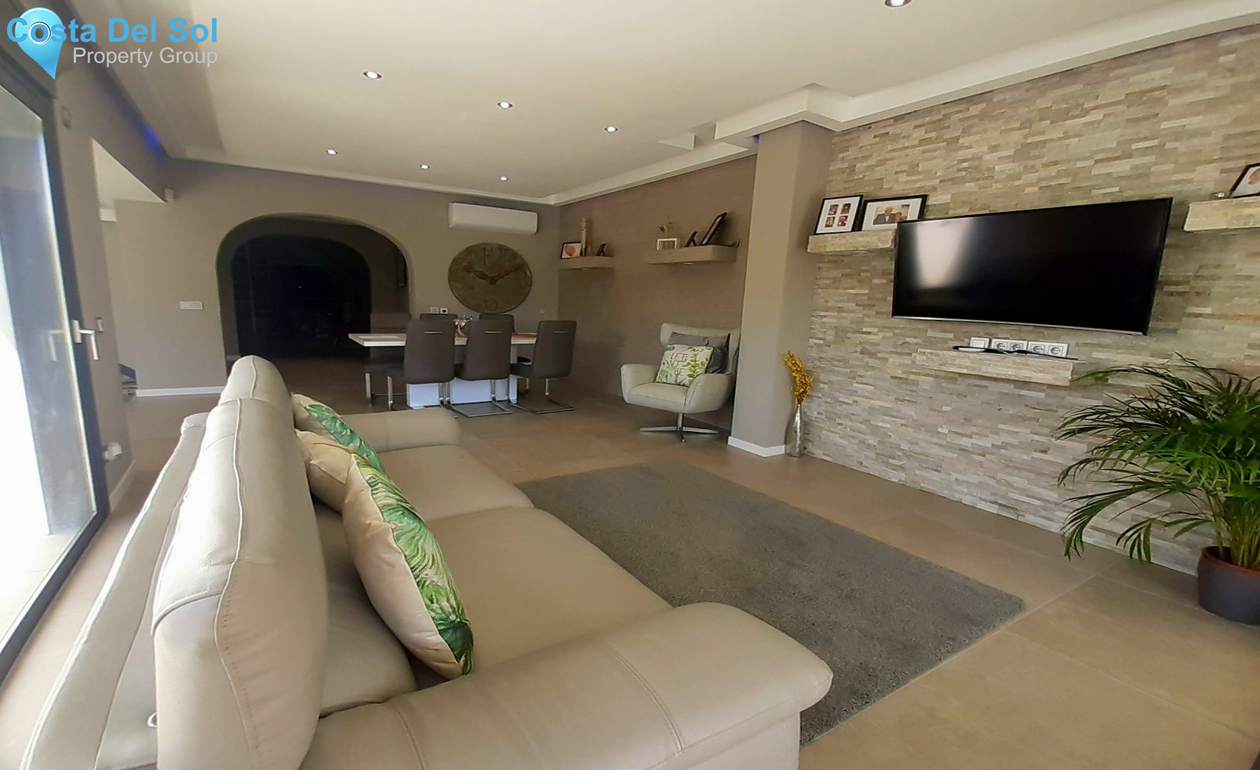 Detached Villa in El Paraiso-1417116