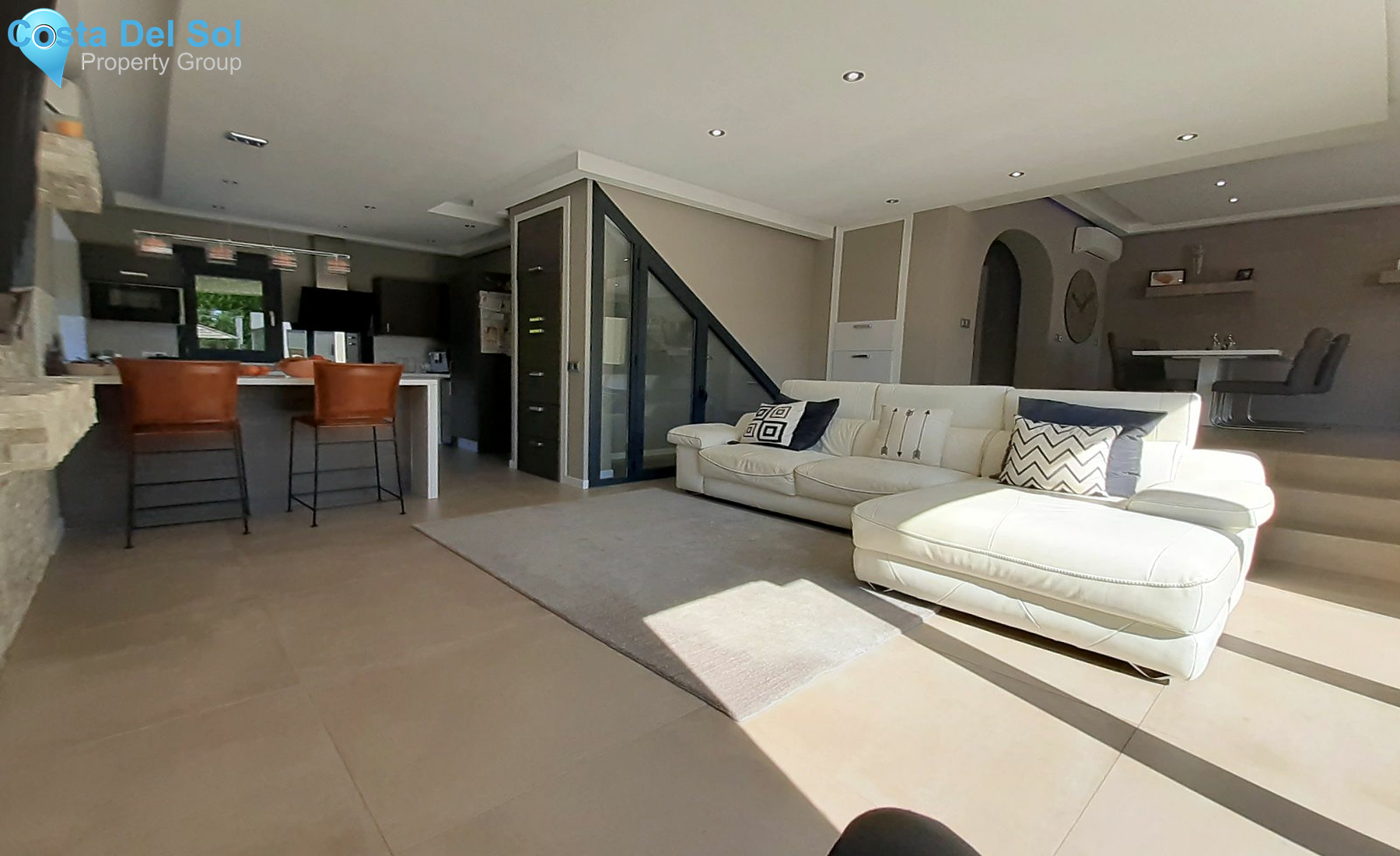 Detached Villa in El Paraiso-1417121