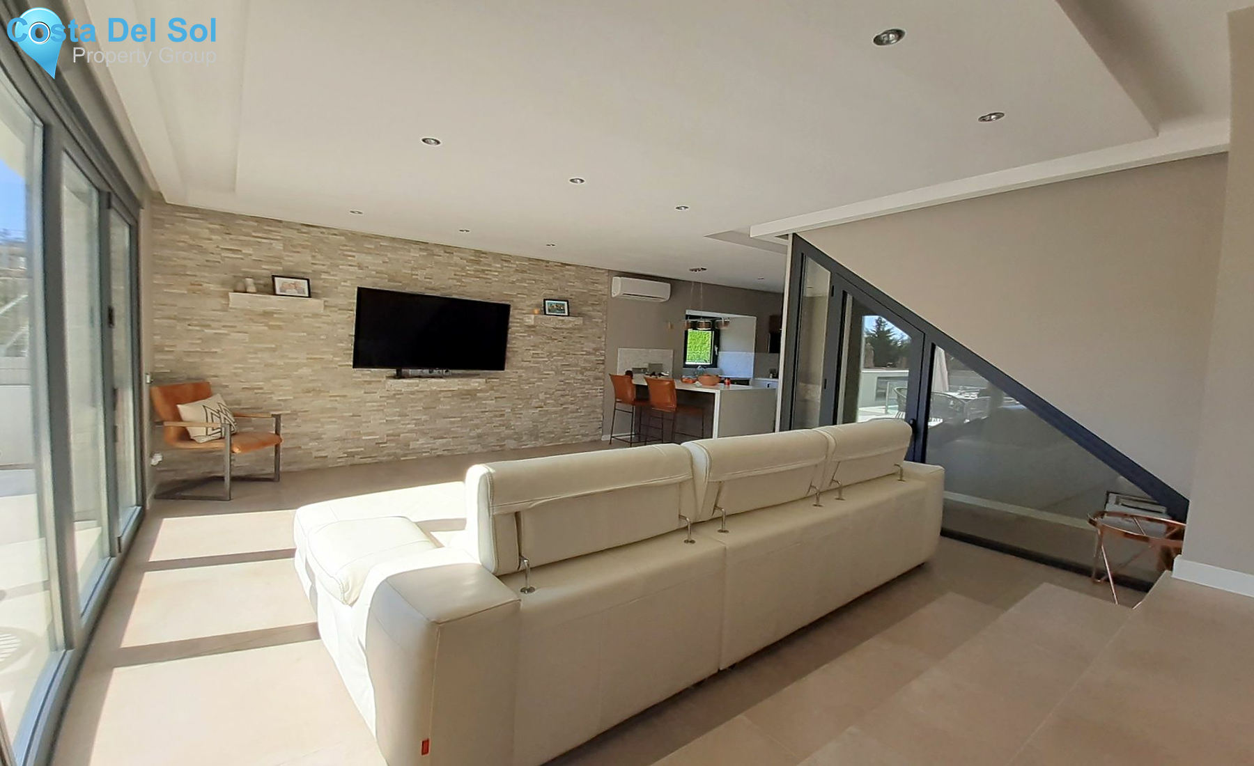 Detached Villa in El Paraiso-1417122