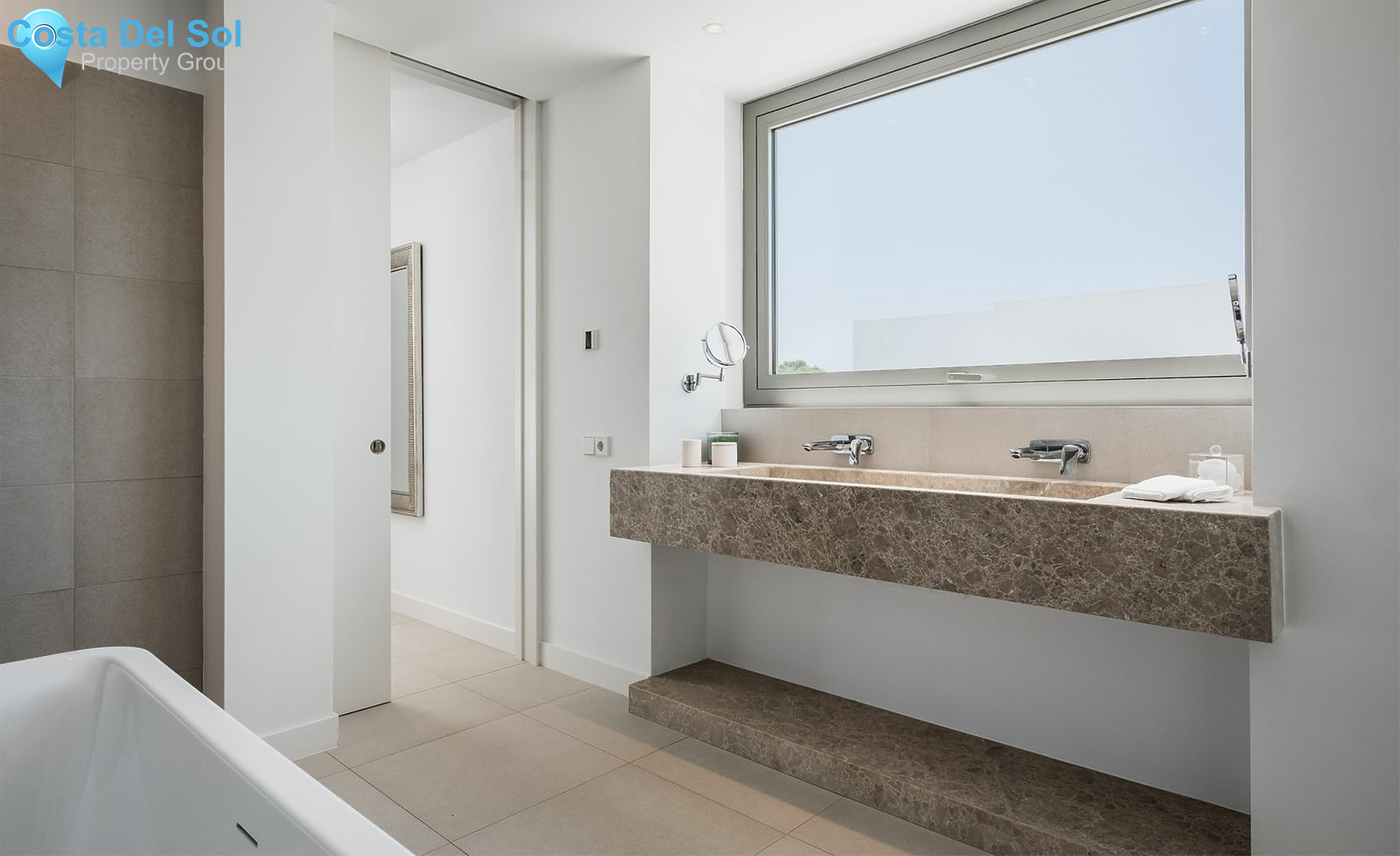 Detached Villa in El Paraiso-1468652