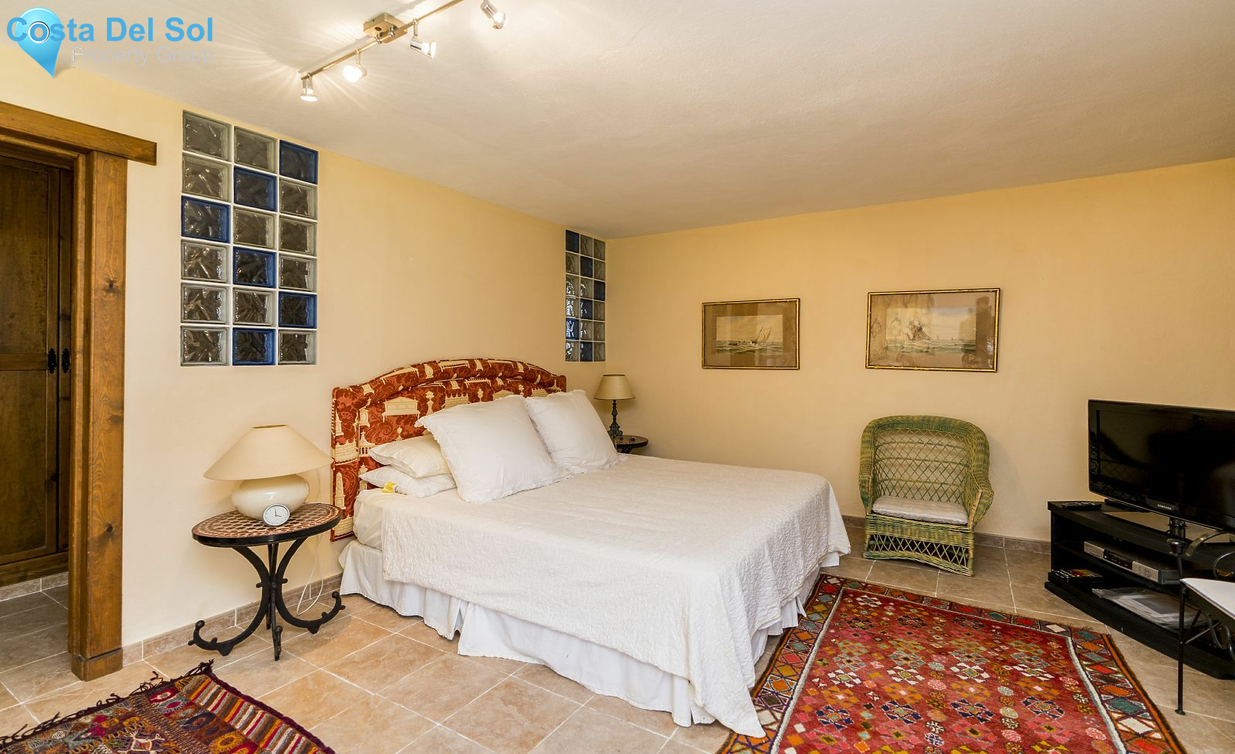 Detached Villa in El Paraiso-1482896