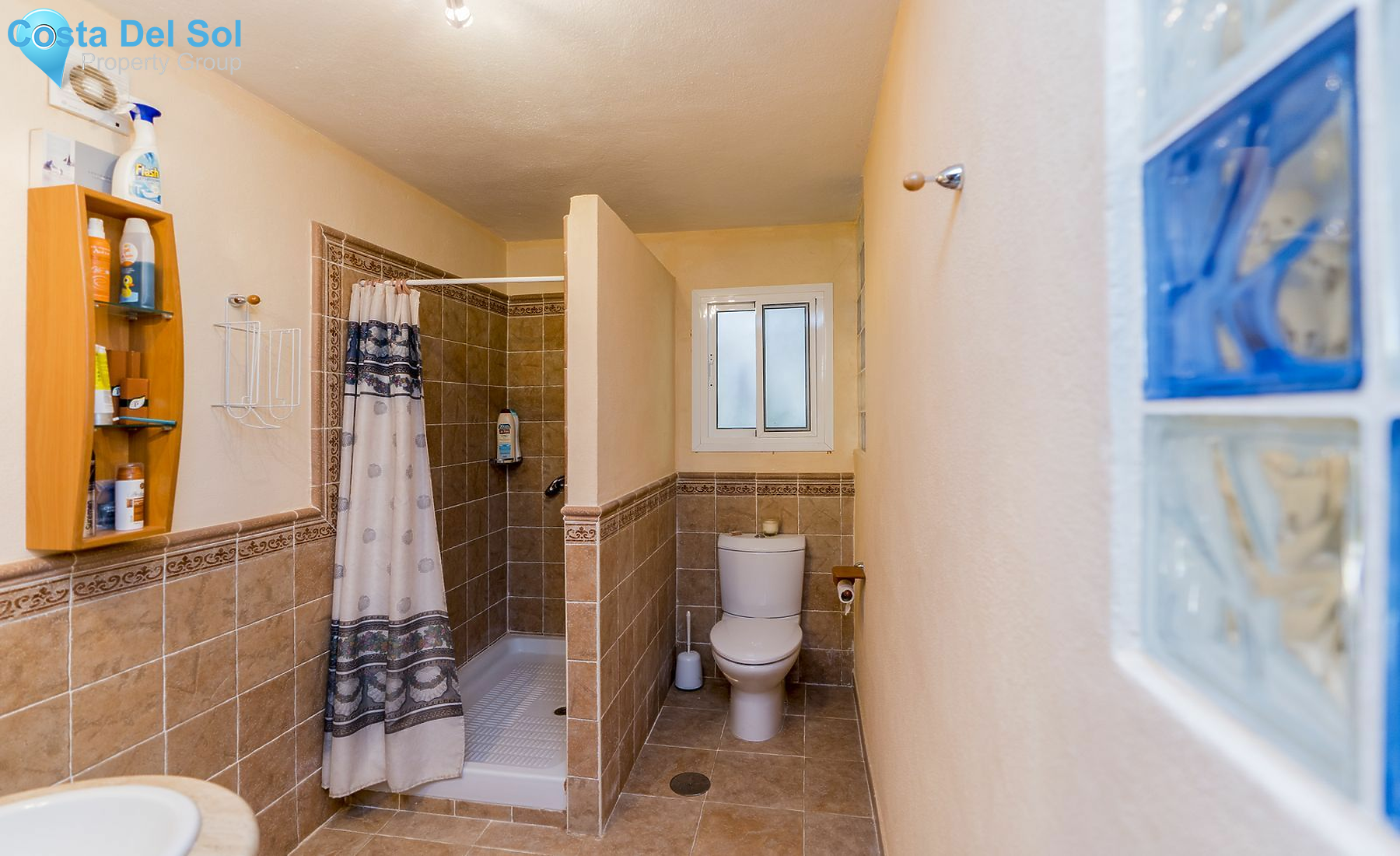 Detached Villa in El Paraiso-1482897