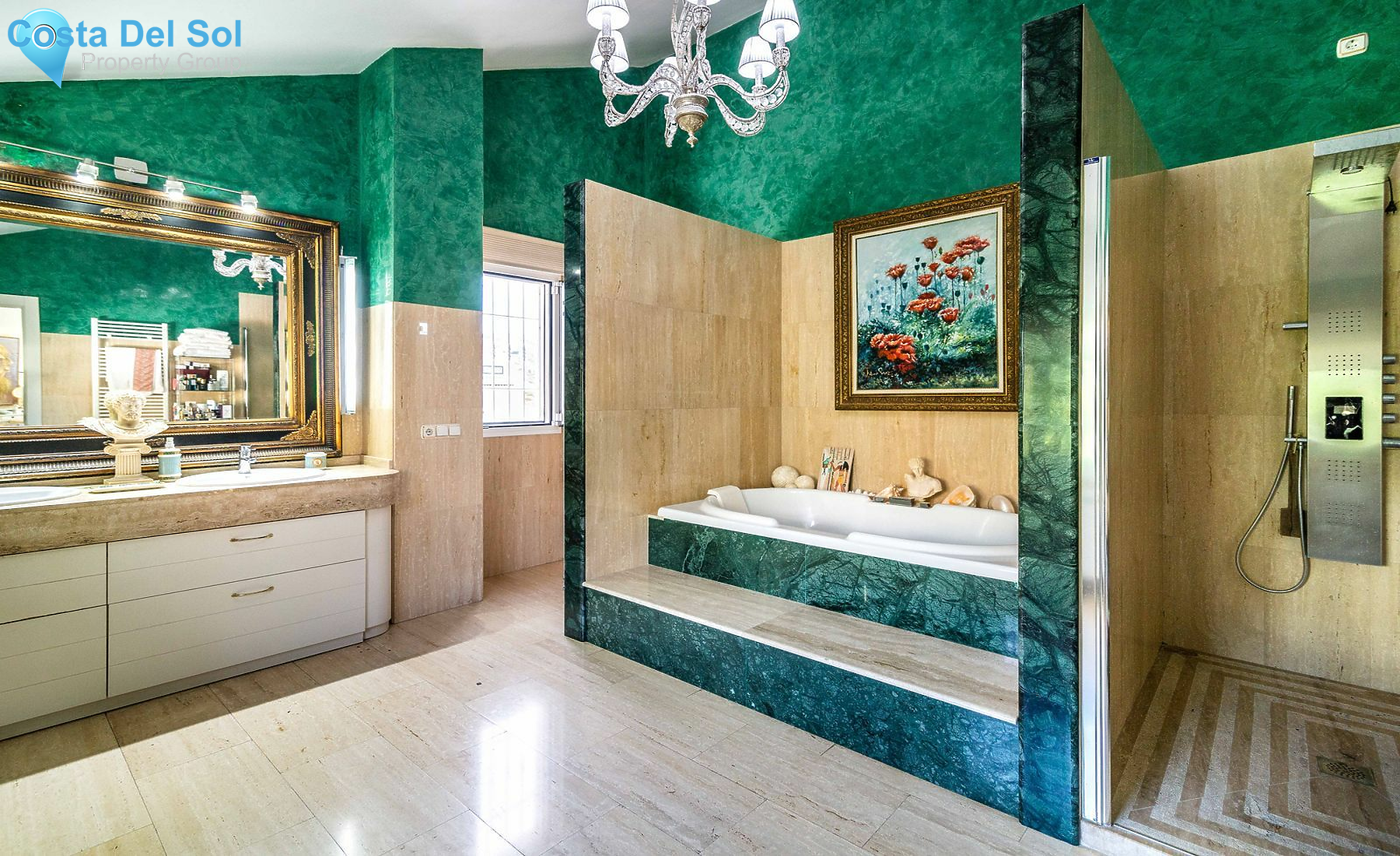 Detached Villa in Elviria-1129778