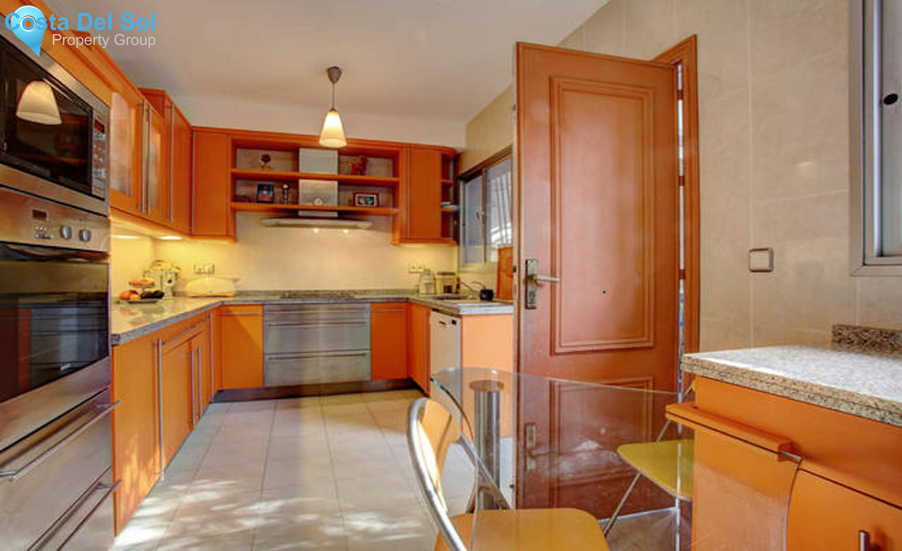 Detached Villa in Elviria-1188568