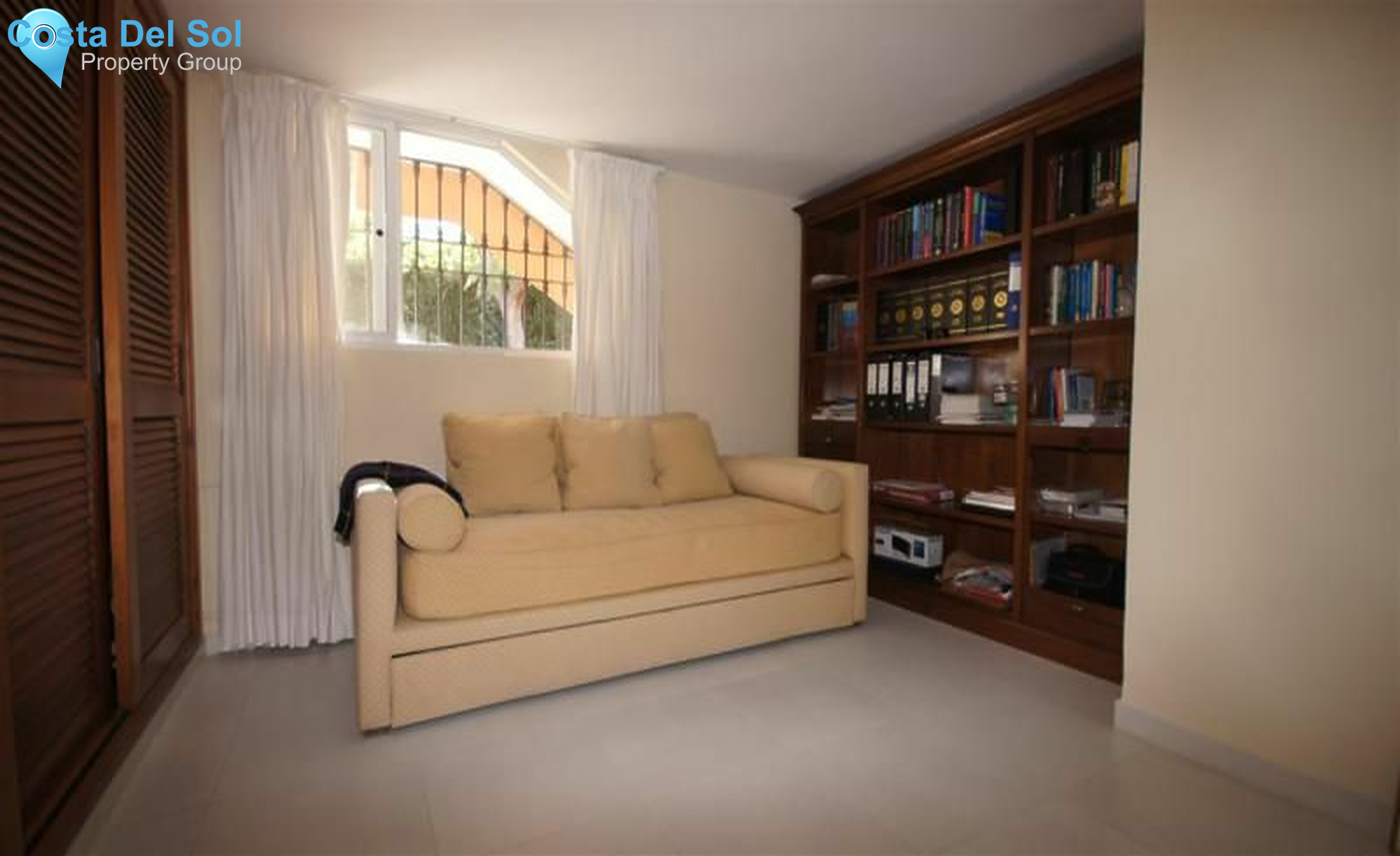 Detached Villa in Elviria-1207773