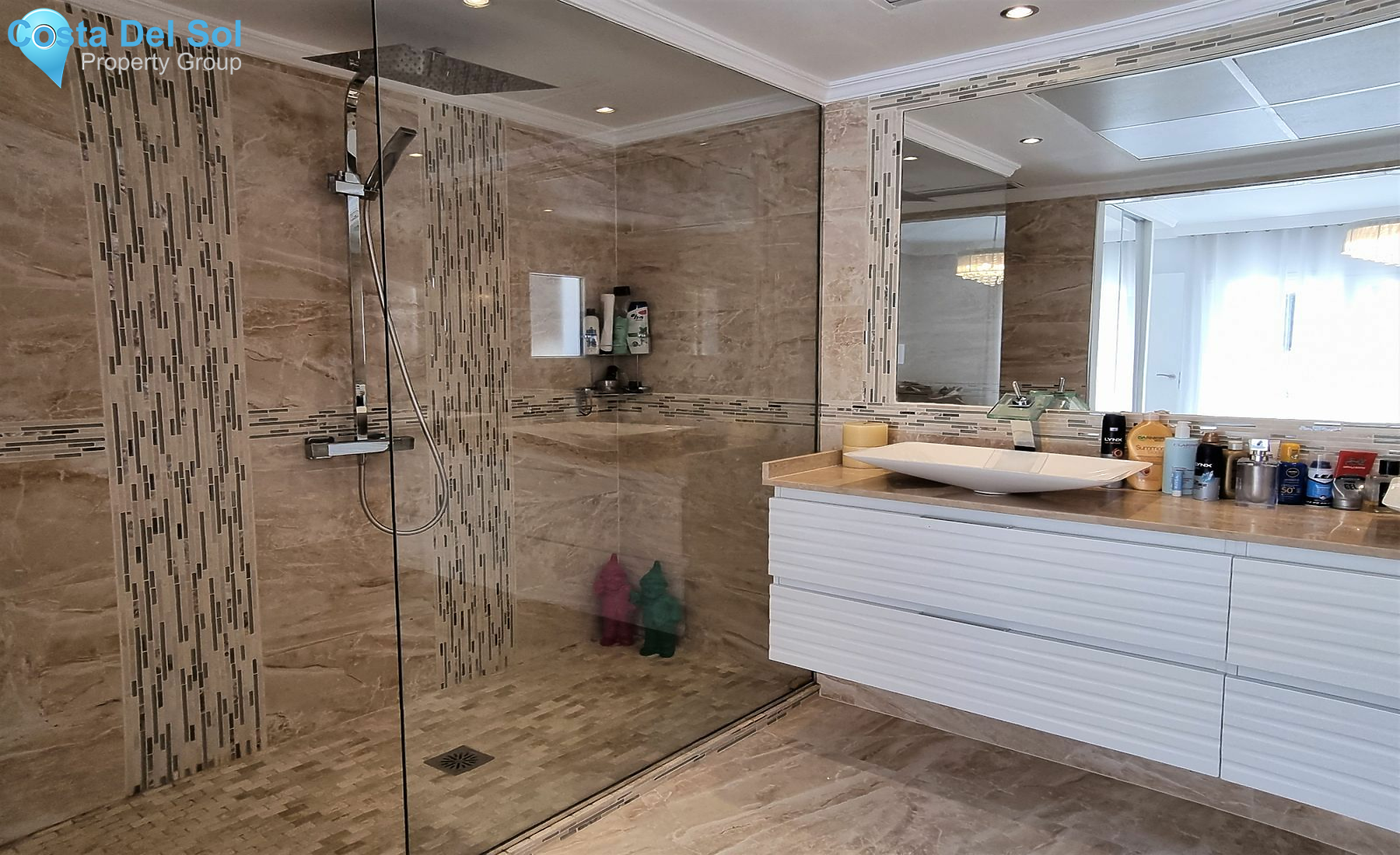 Detached Villa in Elviria-1423570