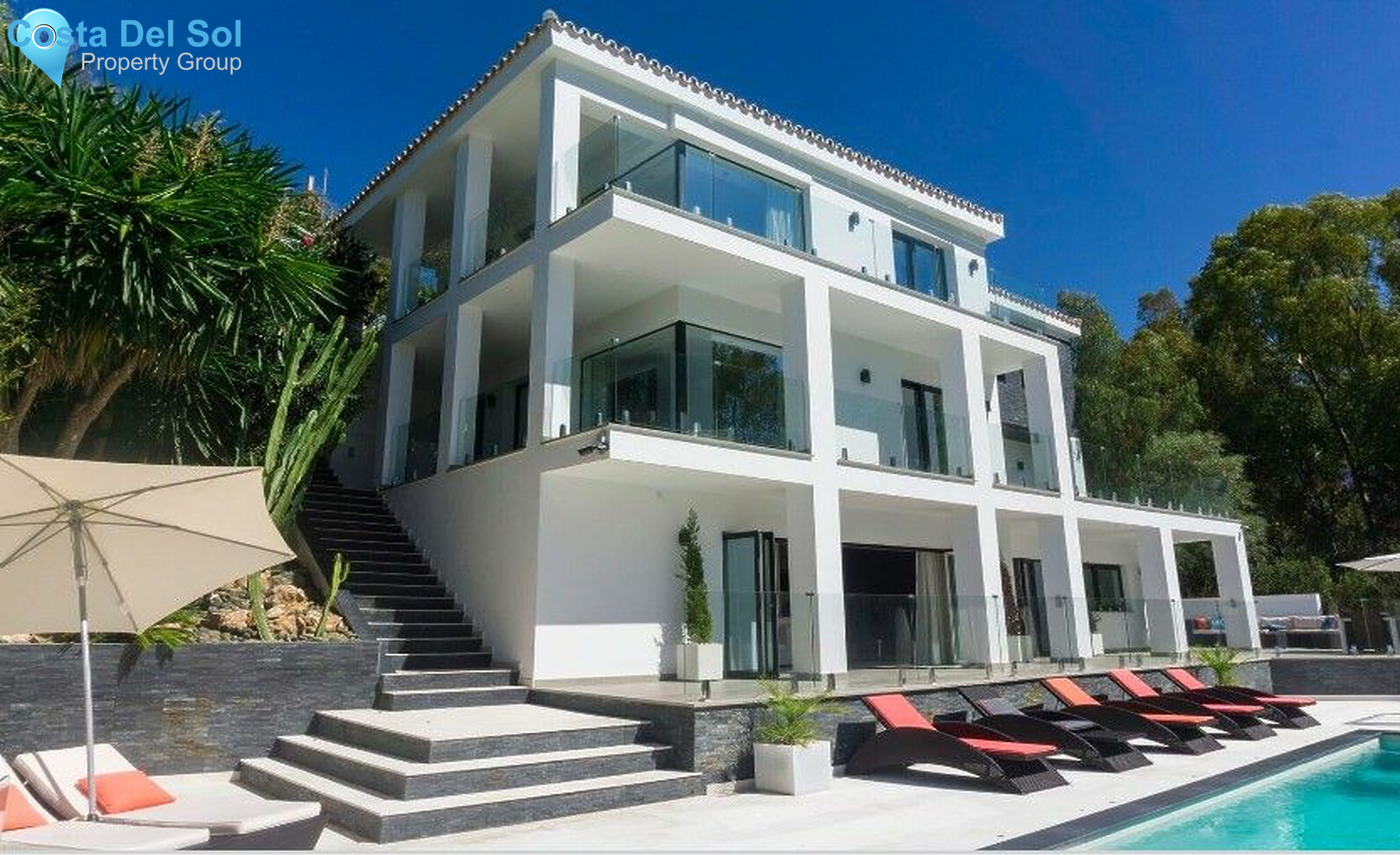 Detached Villa in Elviria