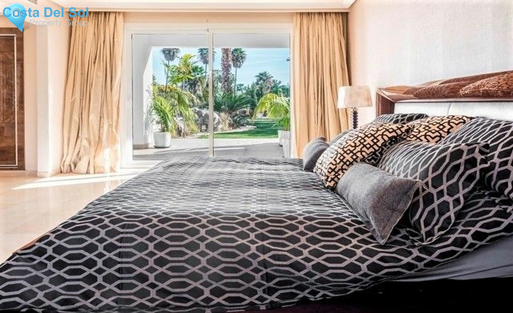 Detached Villa in Estepona-1169099