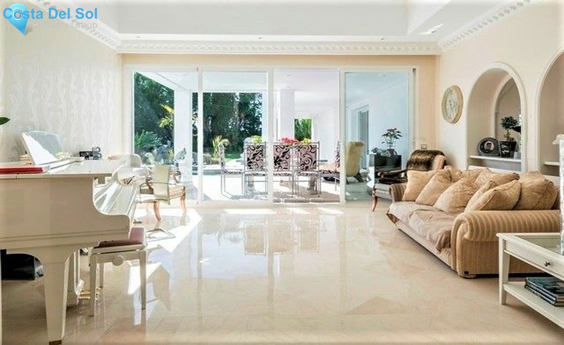 Detached Villa in Estepona-1169091