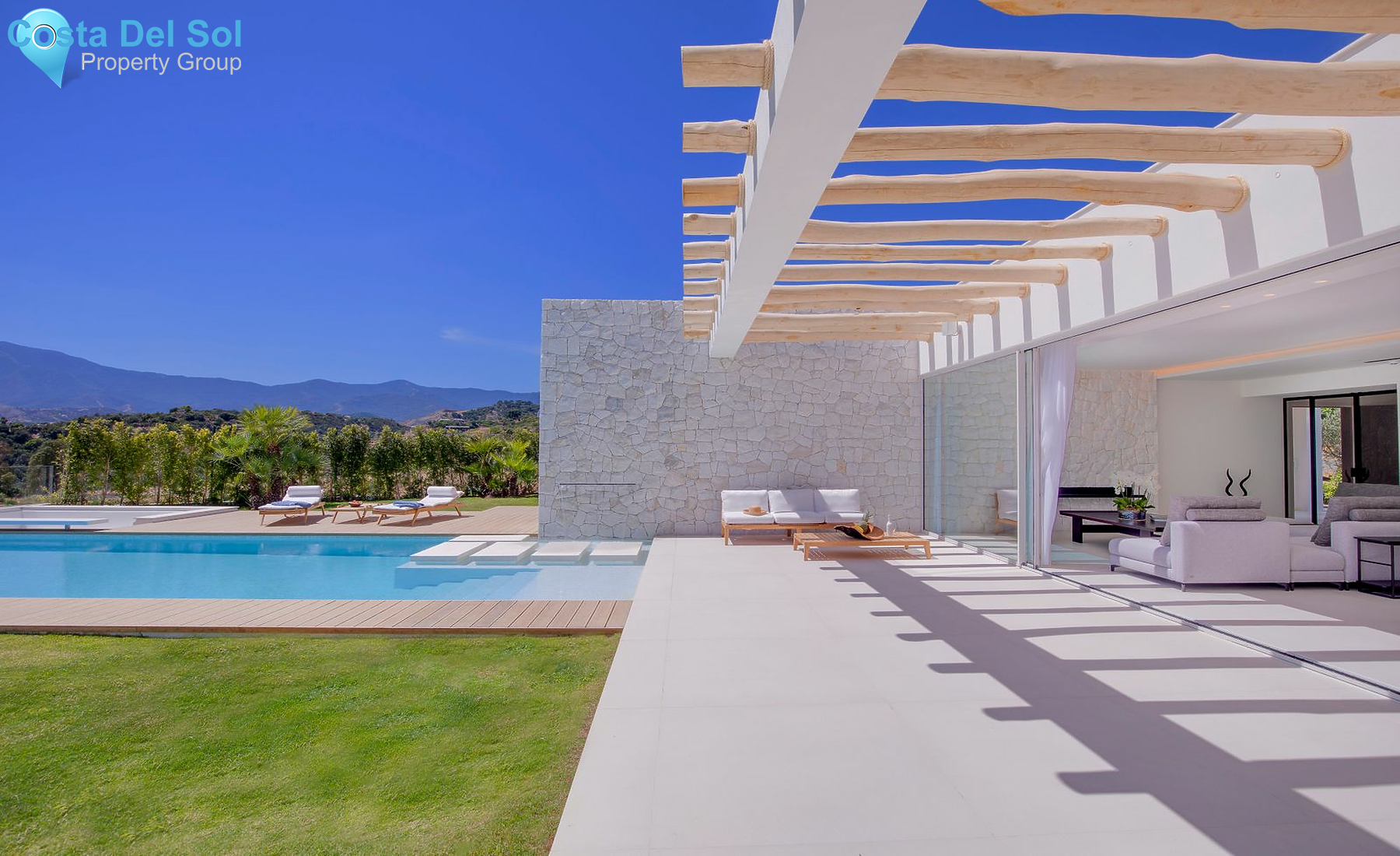 Detached Villa in Estepona-1195598