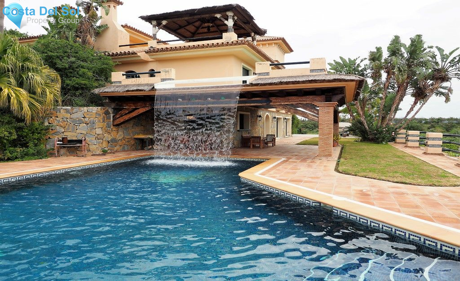 Detached Villa in Estepona-1198075