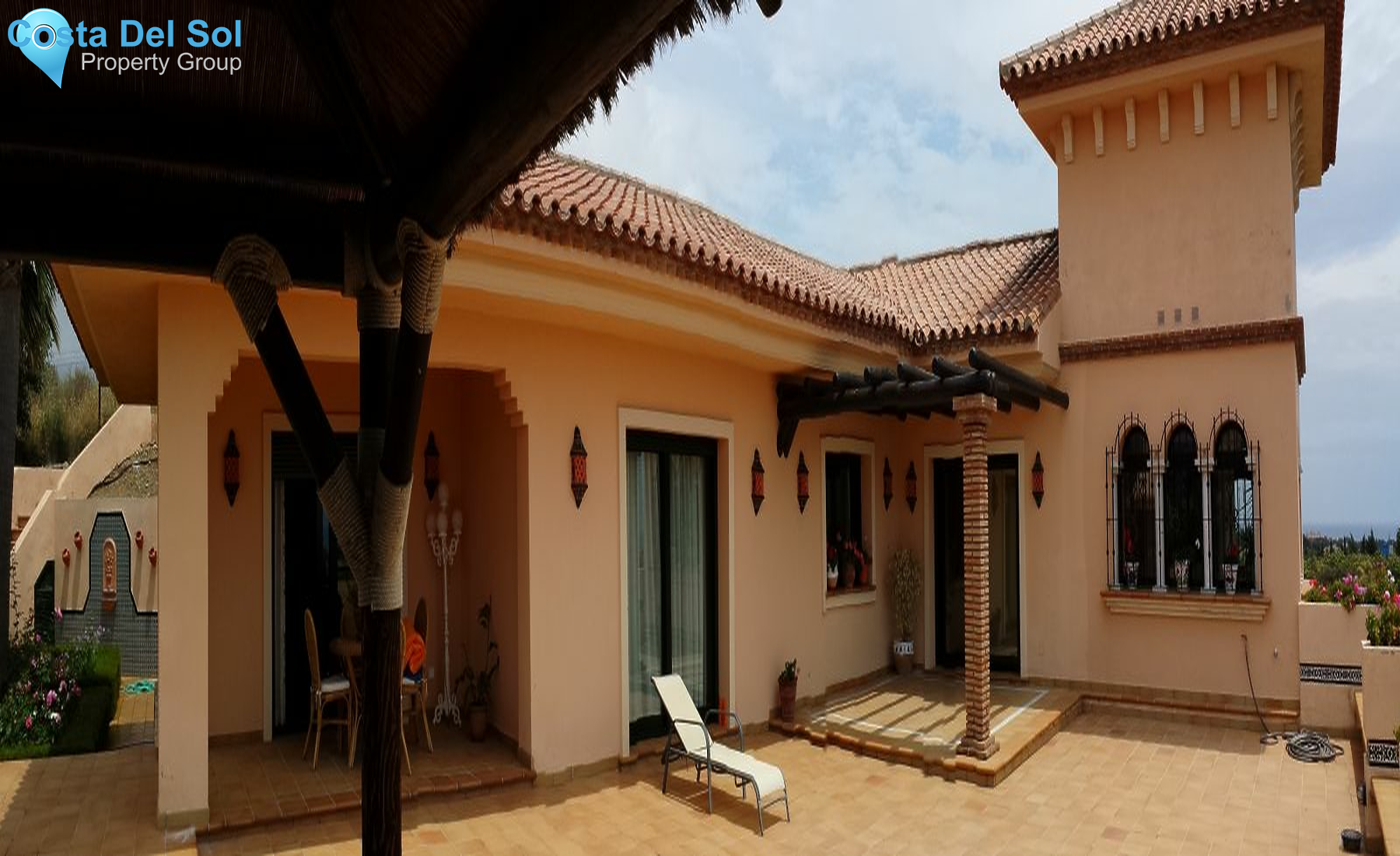 Detached Villa in Estepona-1198076