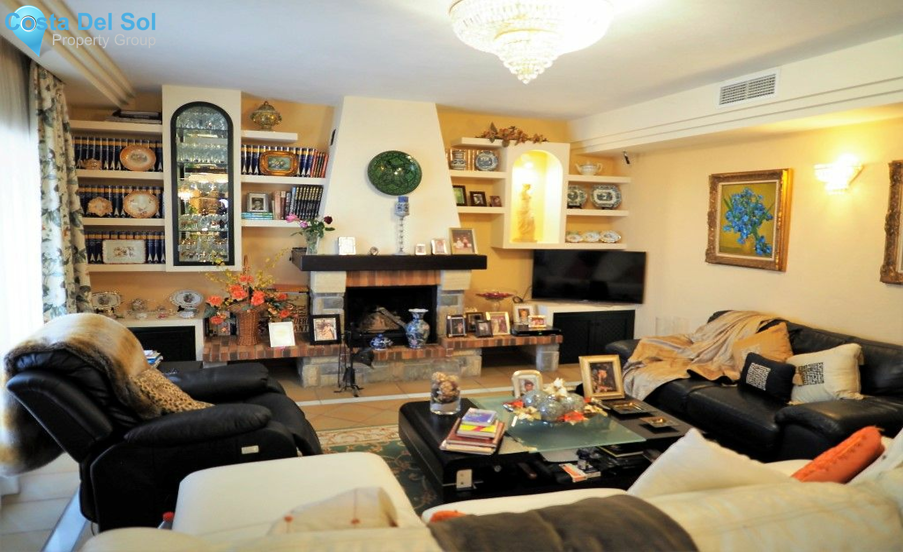 Detached Villa in Estepona-1198080