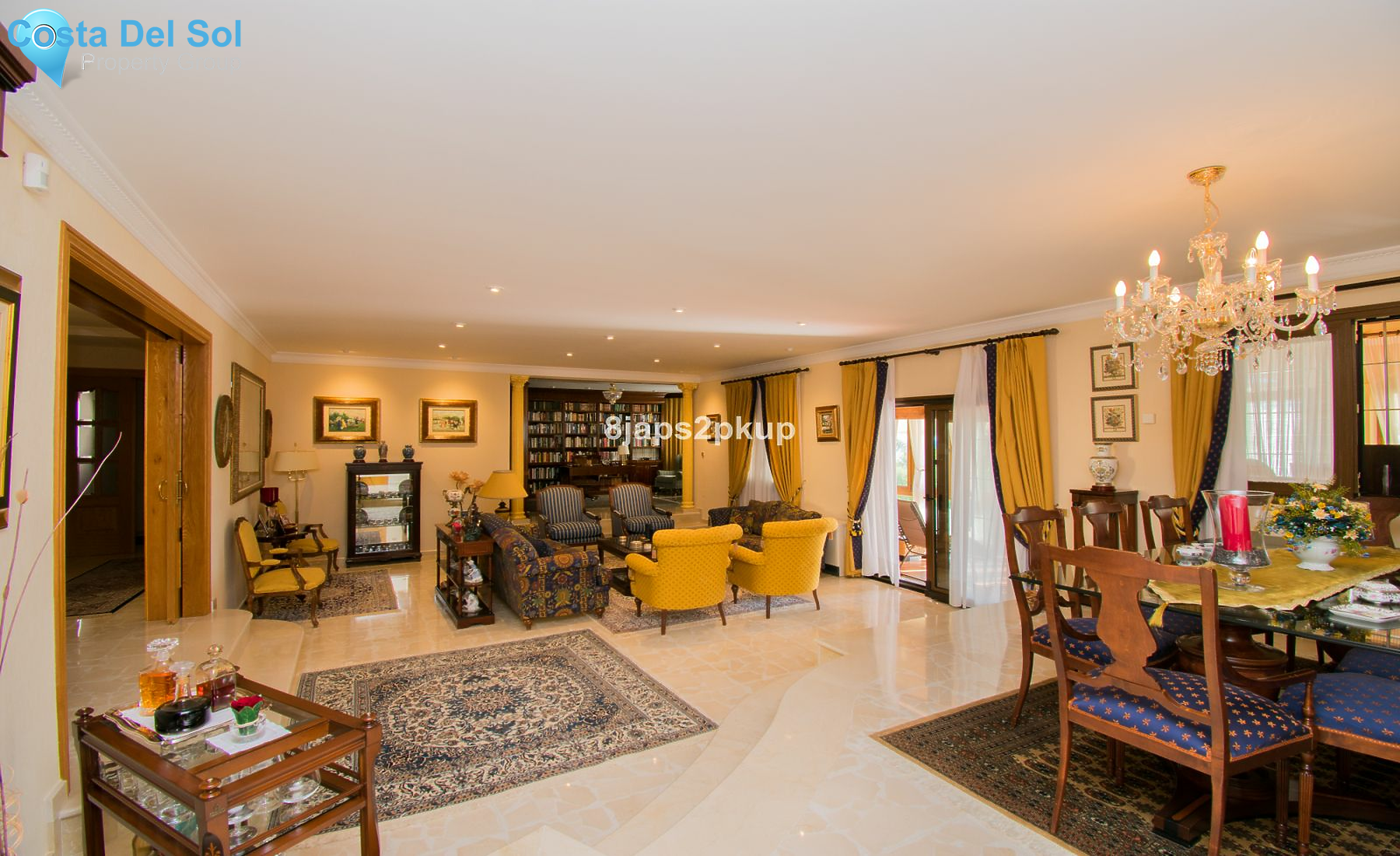 Detached Villa in Estepona-1200960