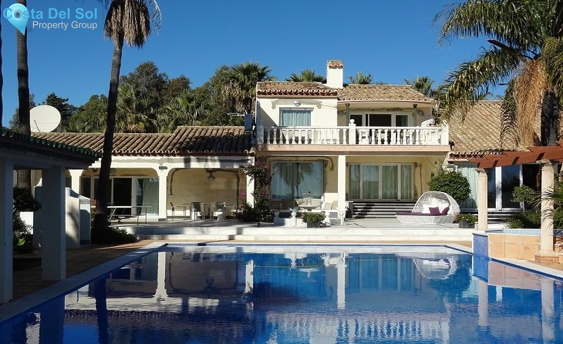 Detached Villa in Estepona-1212964