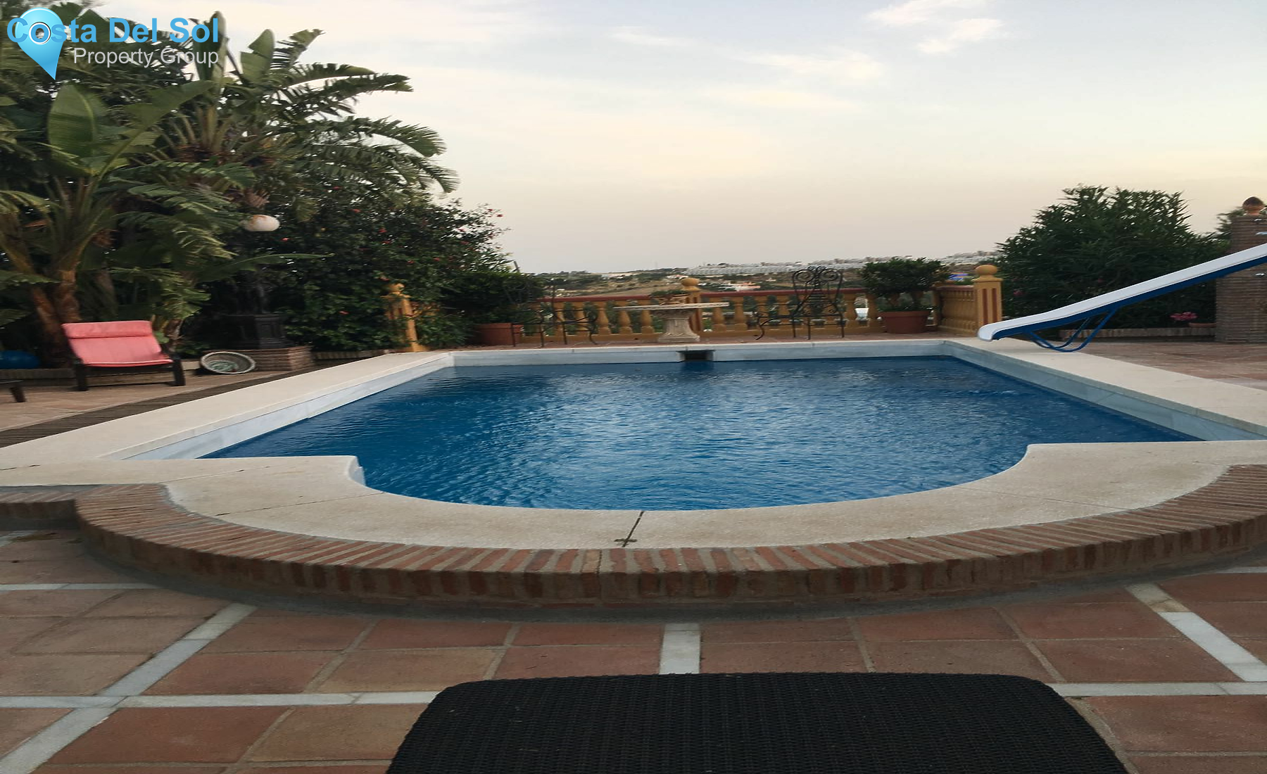 Detached Villa in Estepona-1215604
