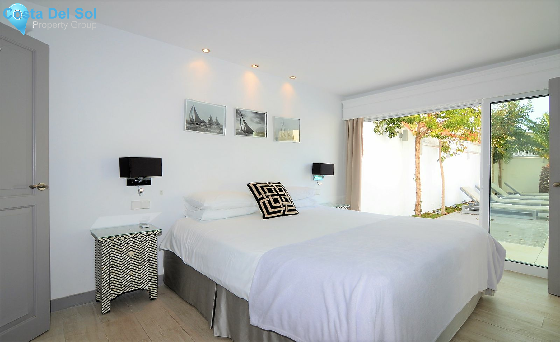Detached Villa in Estepona-1389812