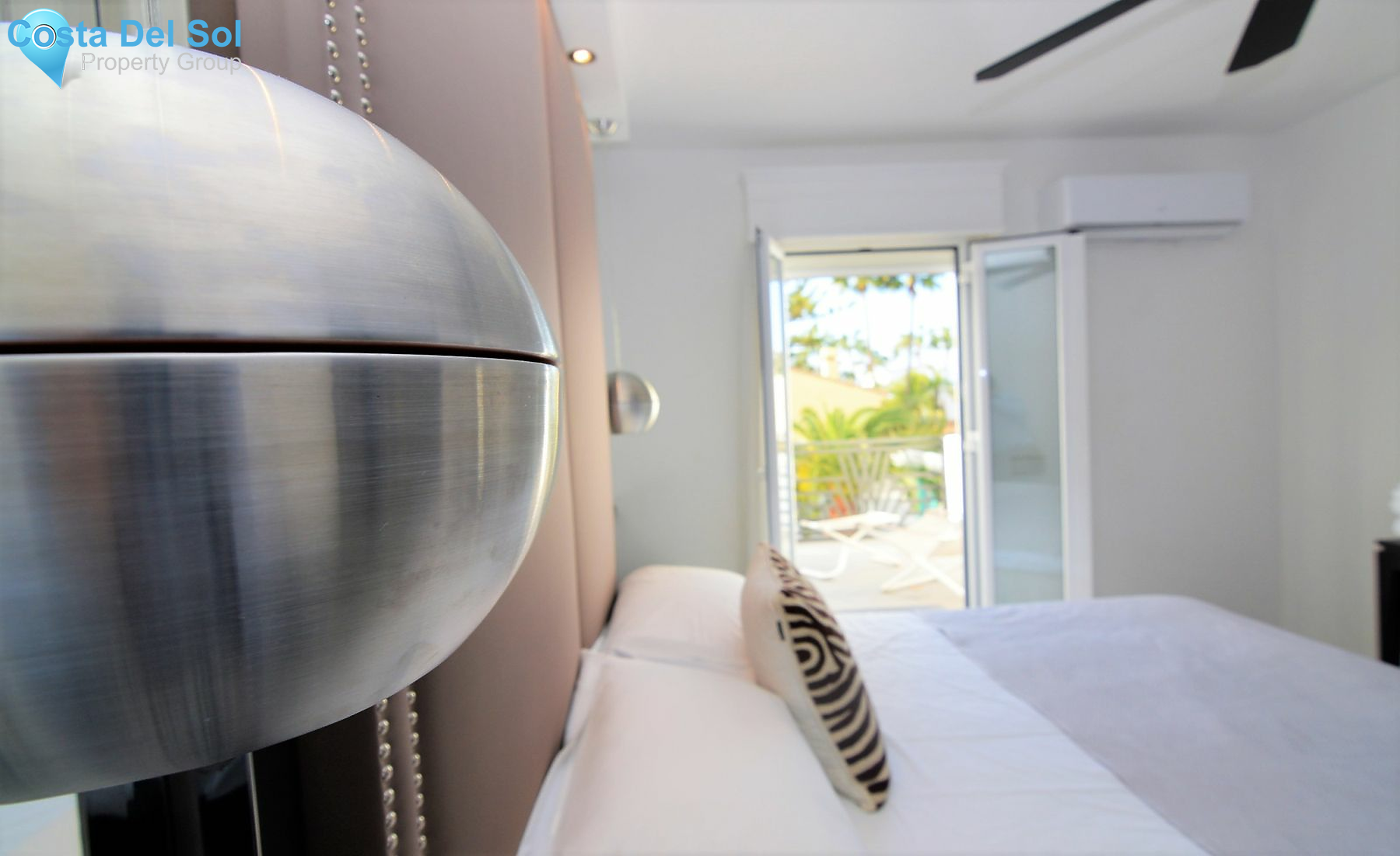 Detached Villa in Estepona-1389816