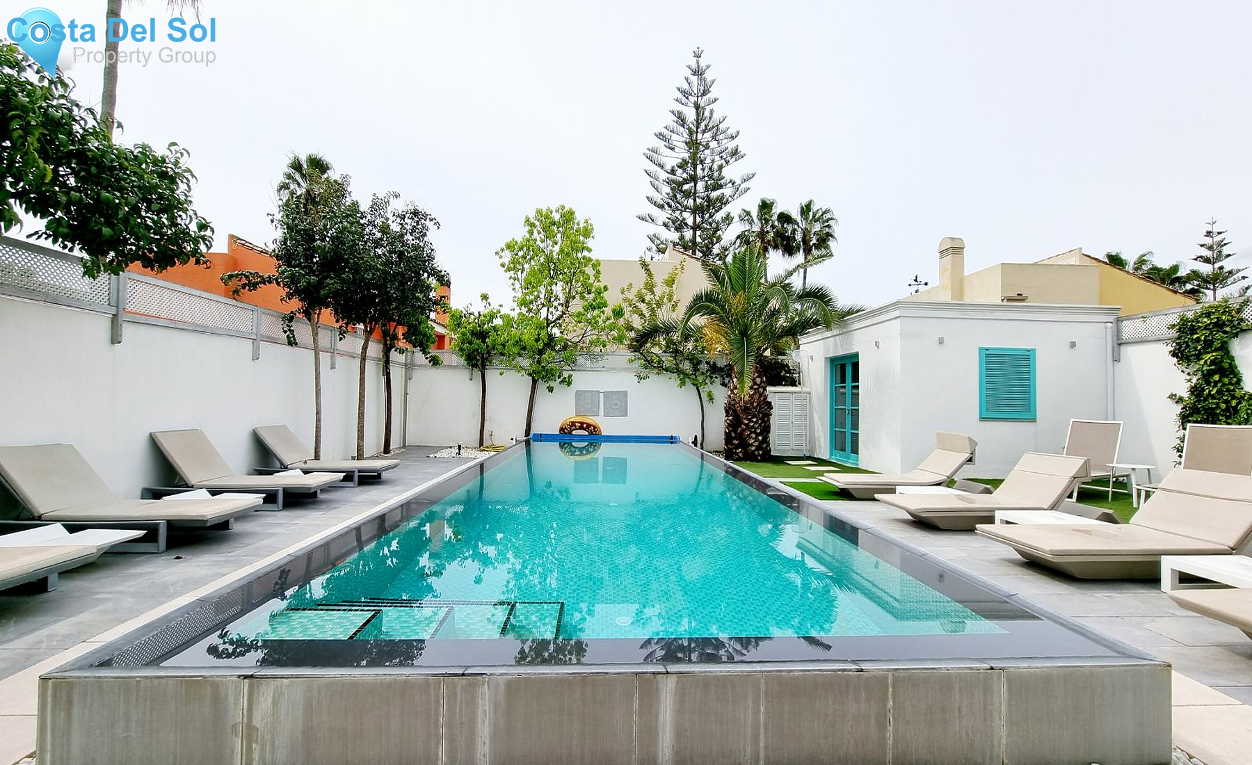 Detached Villa in Estepona-1389800