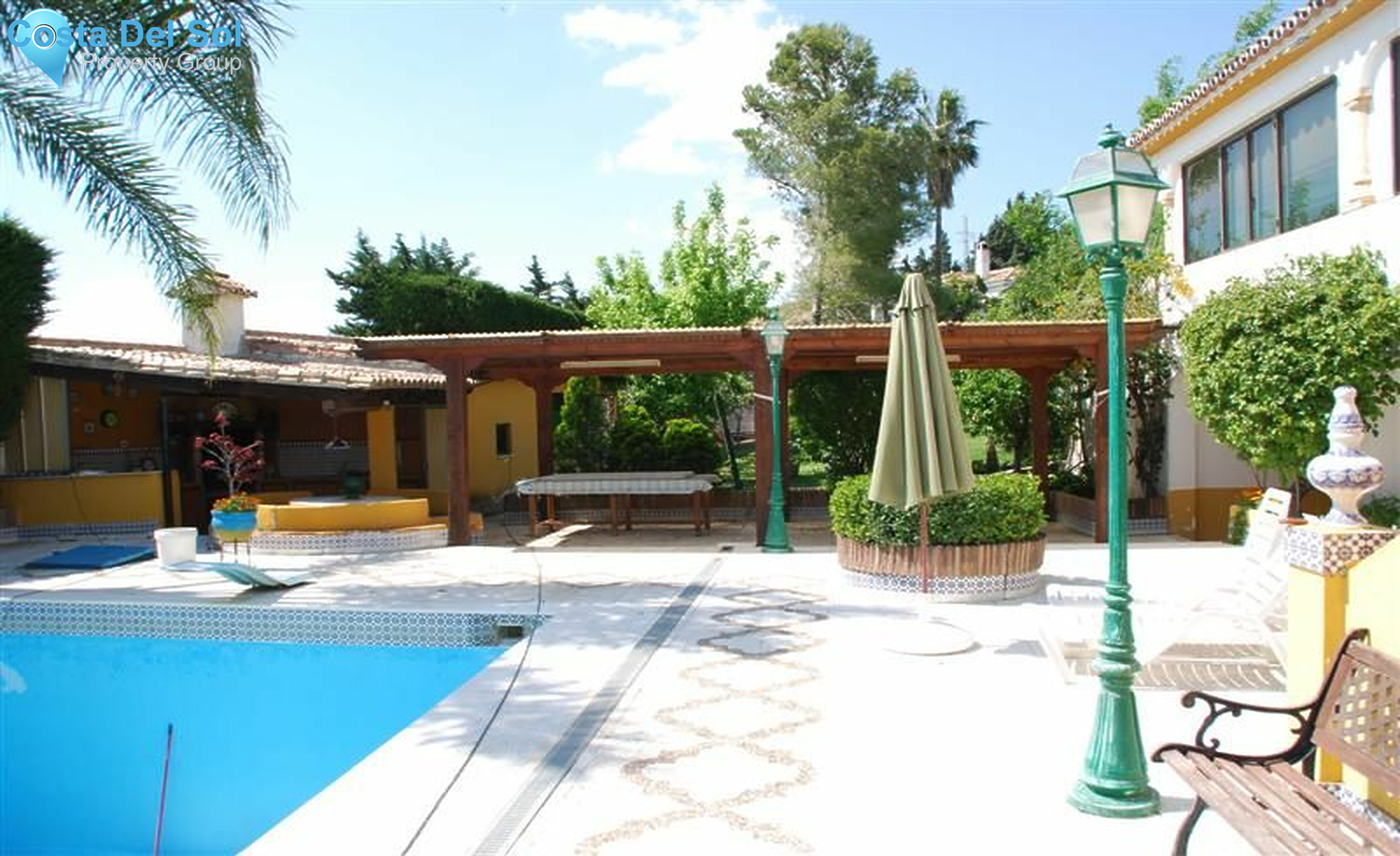 Detached Villa in Estepona-1393309