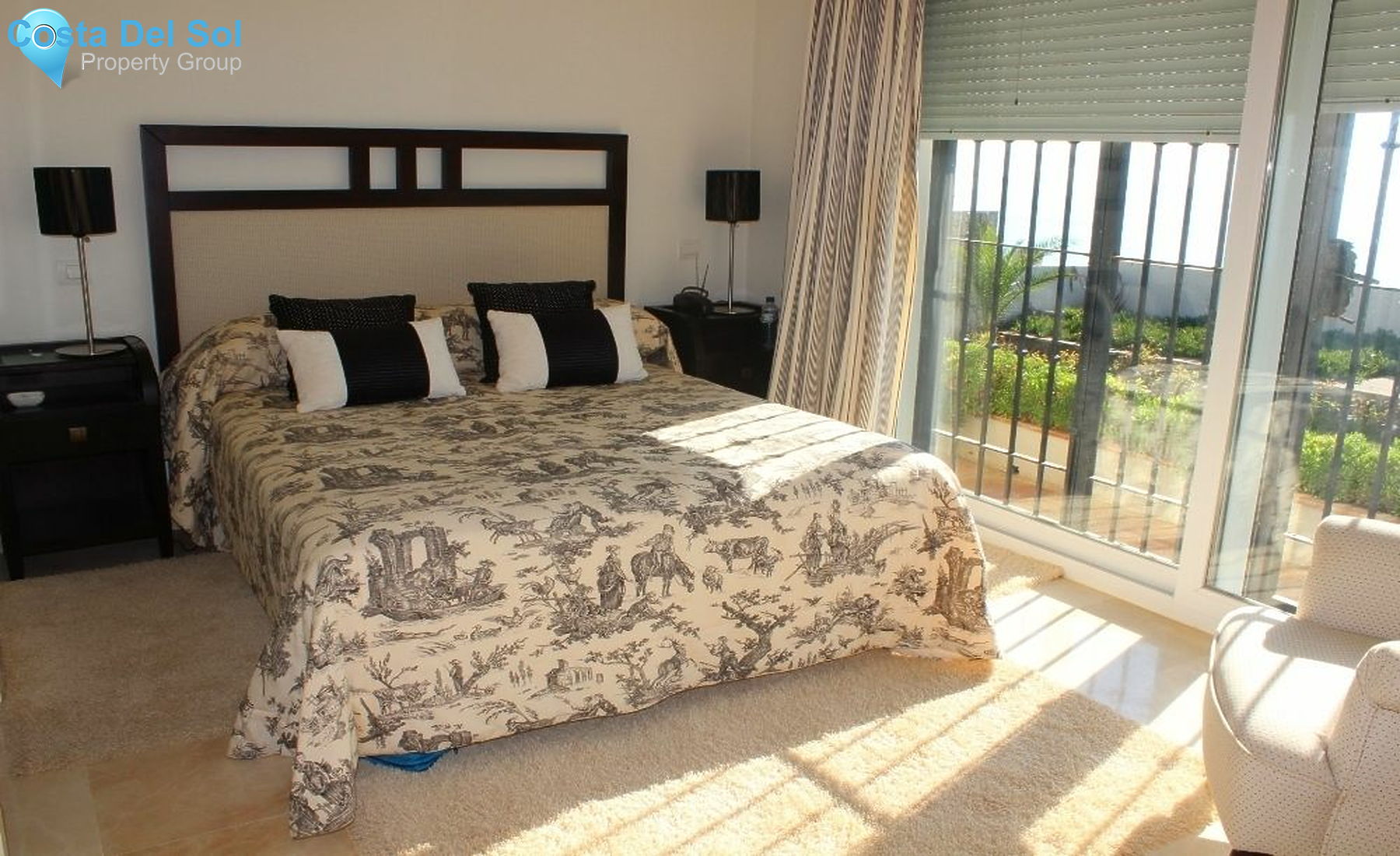 Detached Villa in Estepona-1395081
