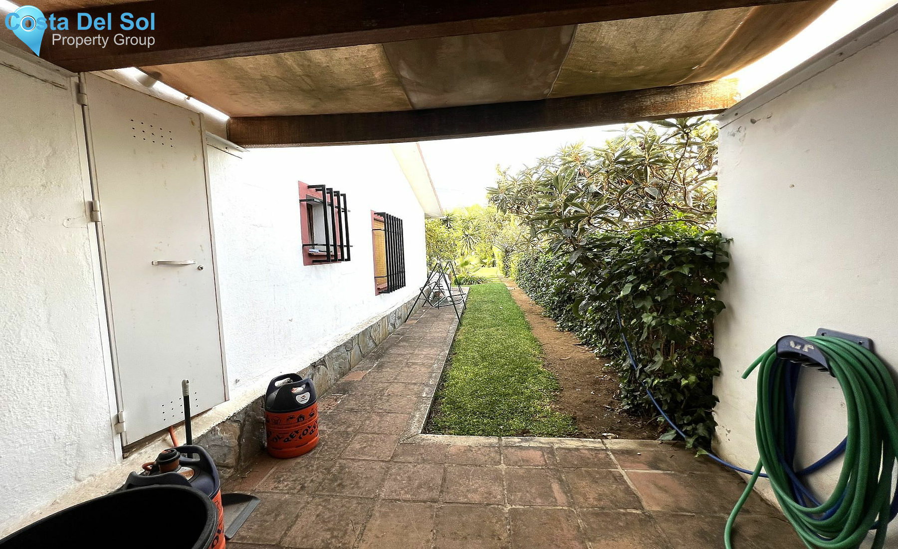 Detached Villa in Estepona-1495402