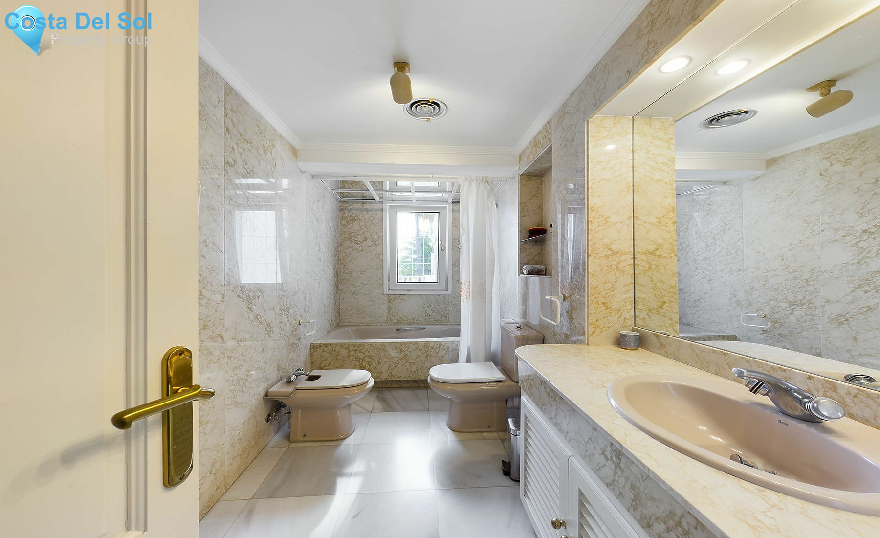 Detached Villa in Estepona-1517524