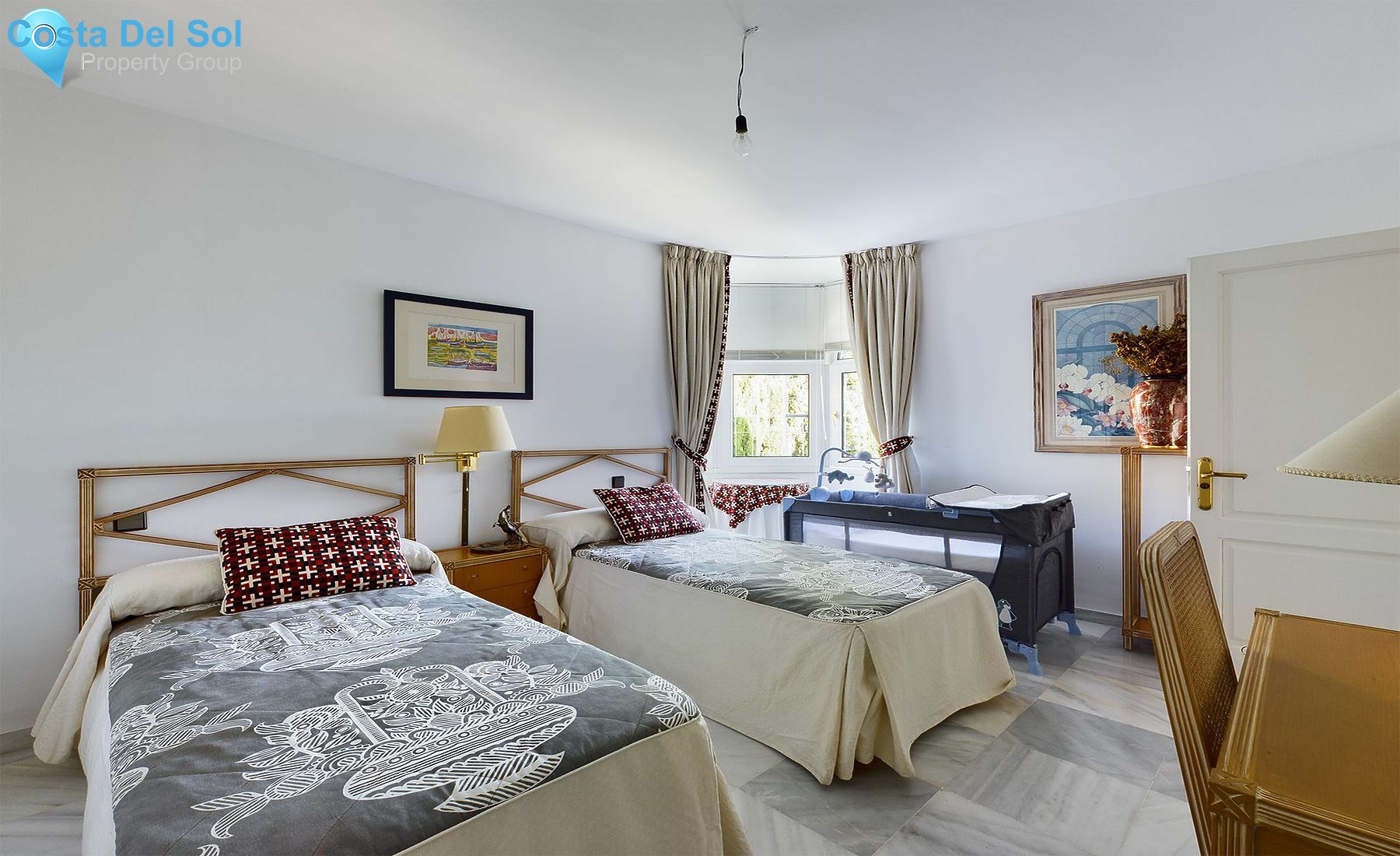 Detached Villa in Estepona-1517527