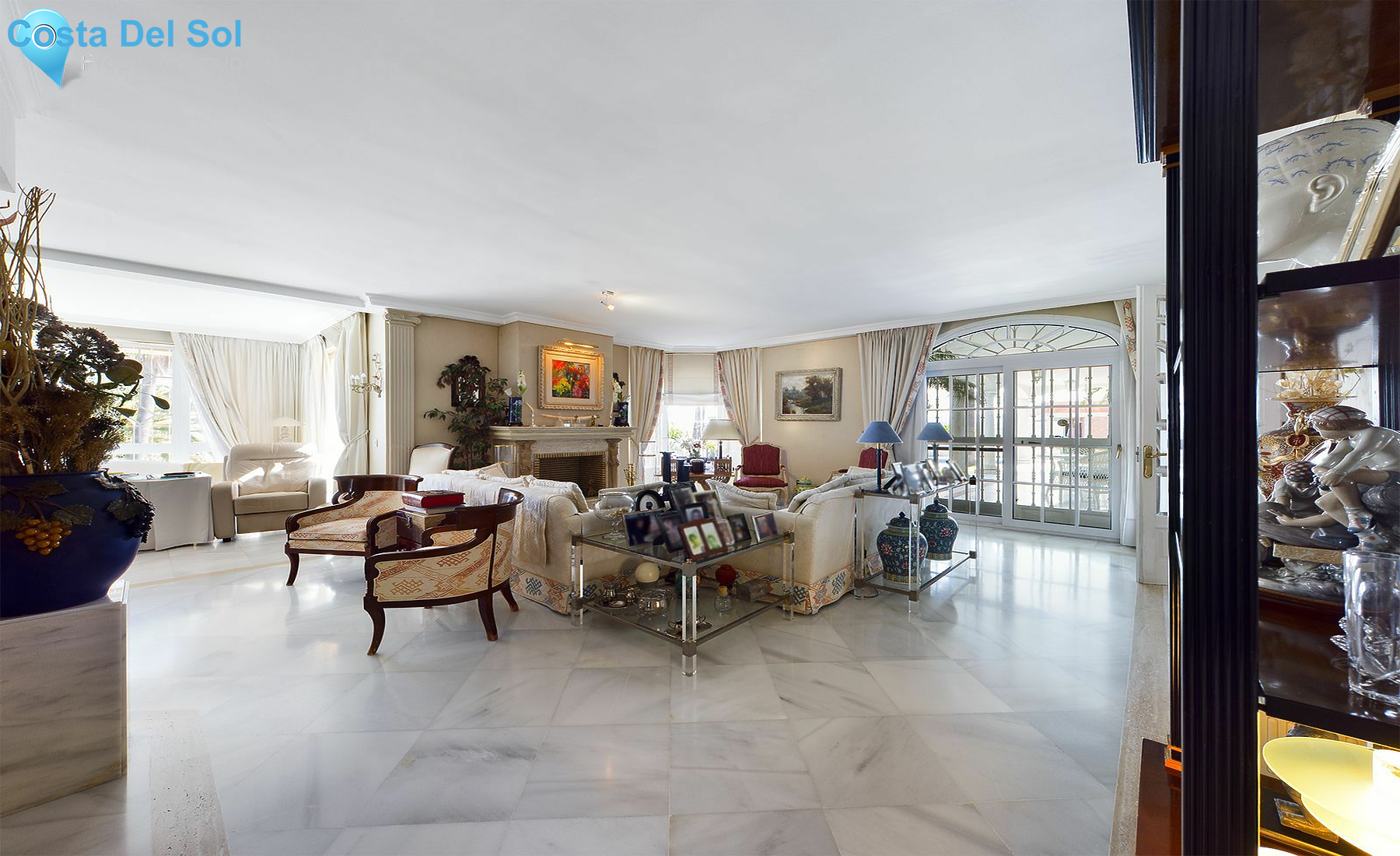 Detached Villa in Estepona-1517513