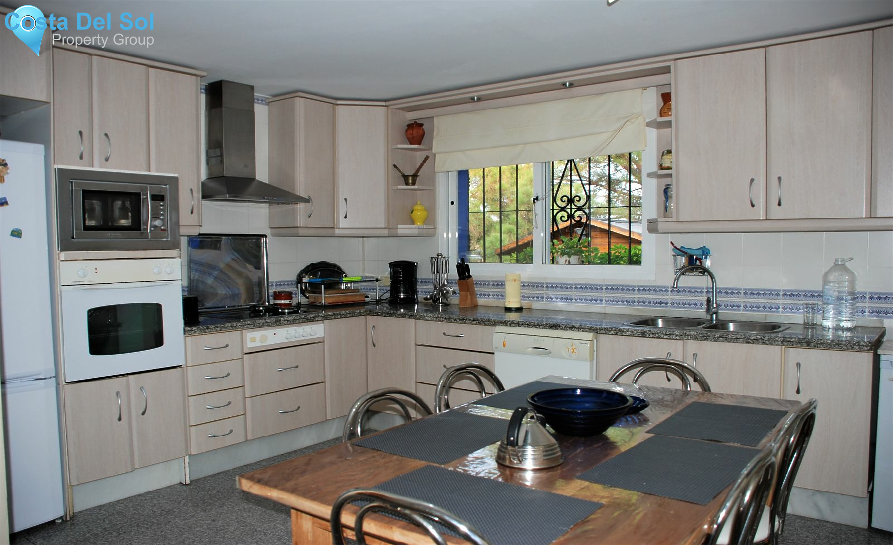 Detached Villa in Estepona-1547761