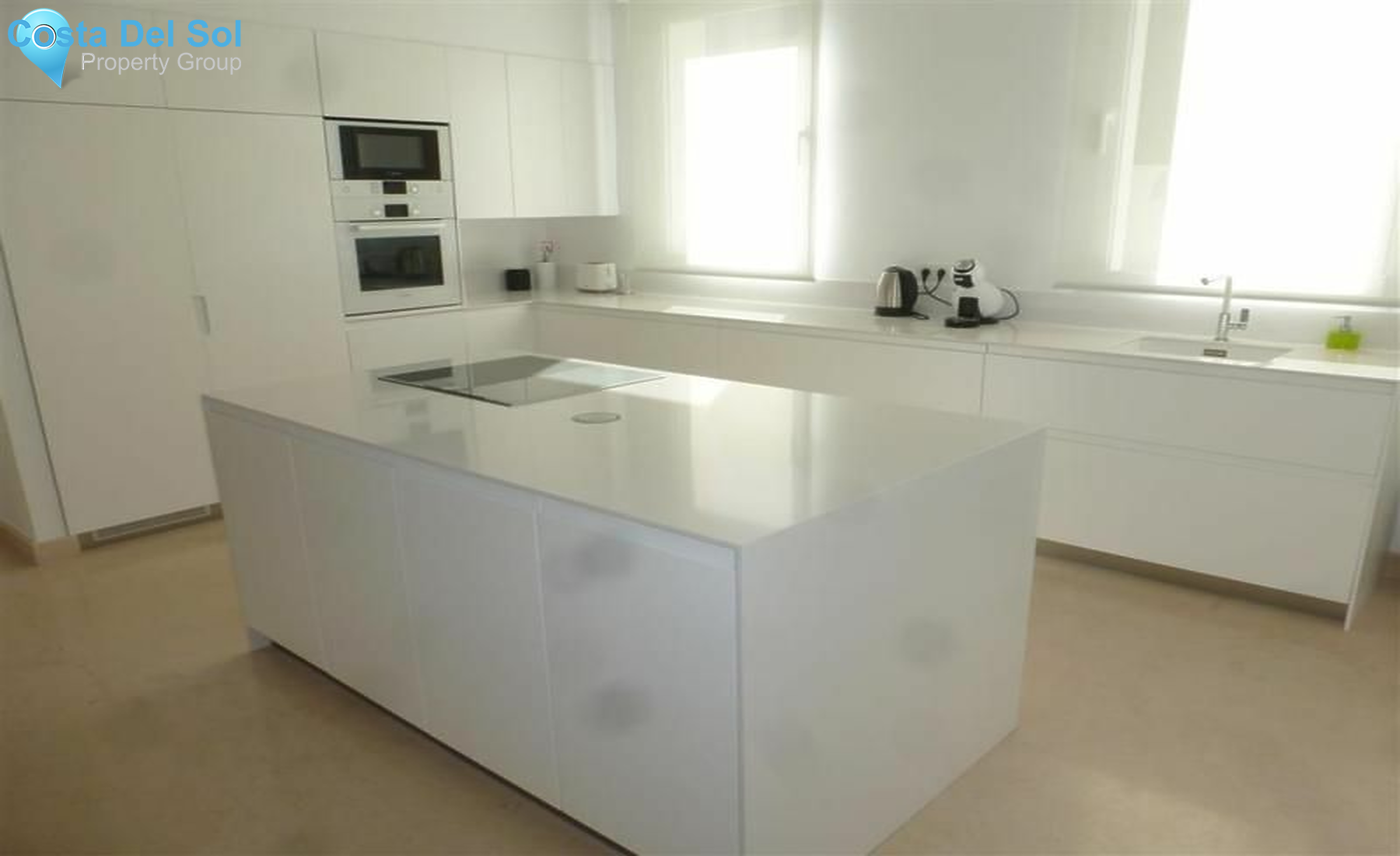 Detached Villa in Guadalmina Baja-1391236