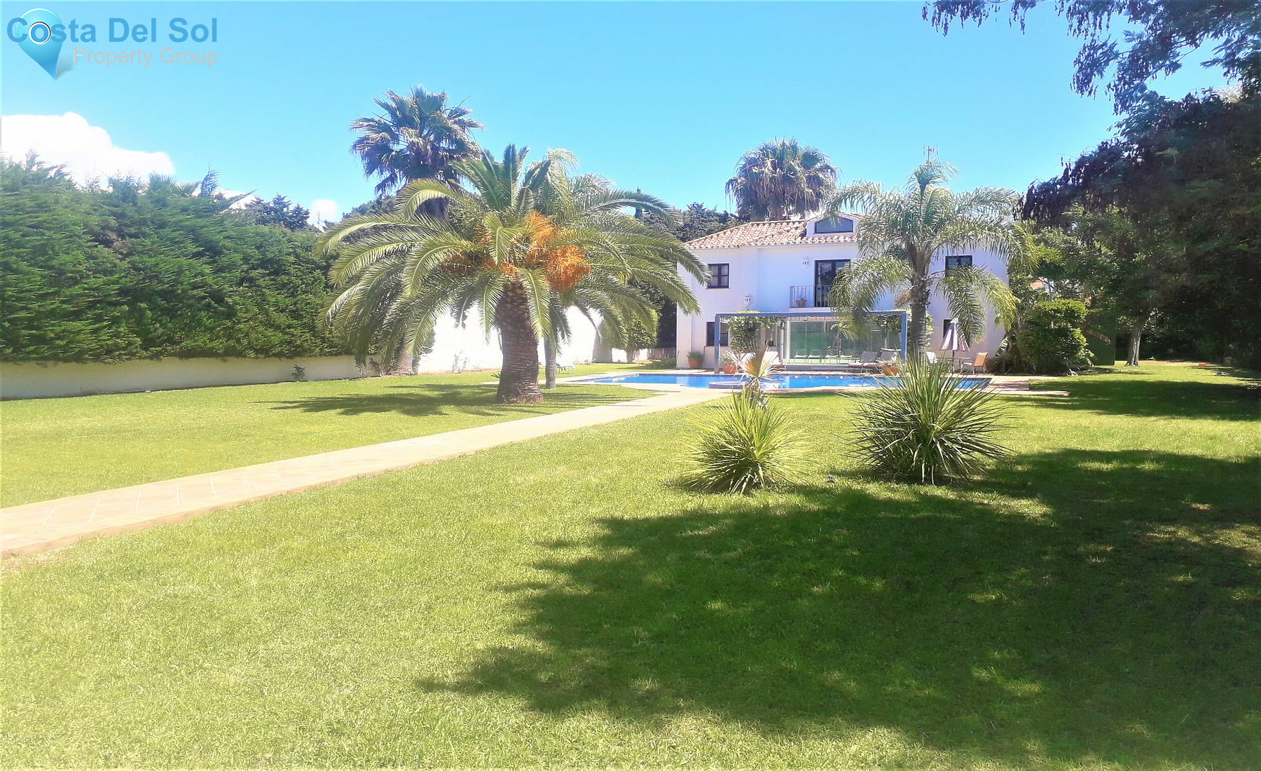 Detached Villa in Guadalmina Baja-1399357
