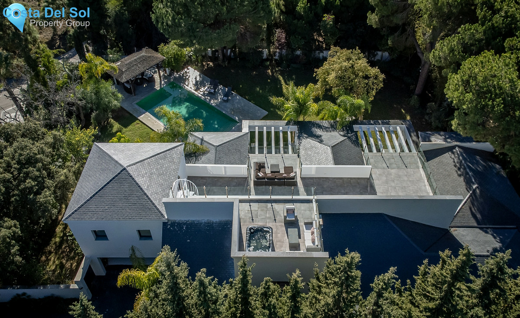 Detached Villa in Hacienda Las Chapas