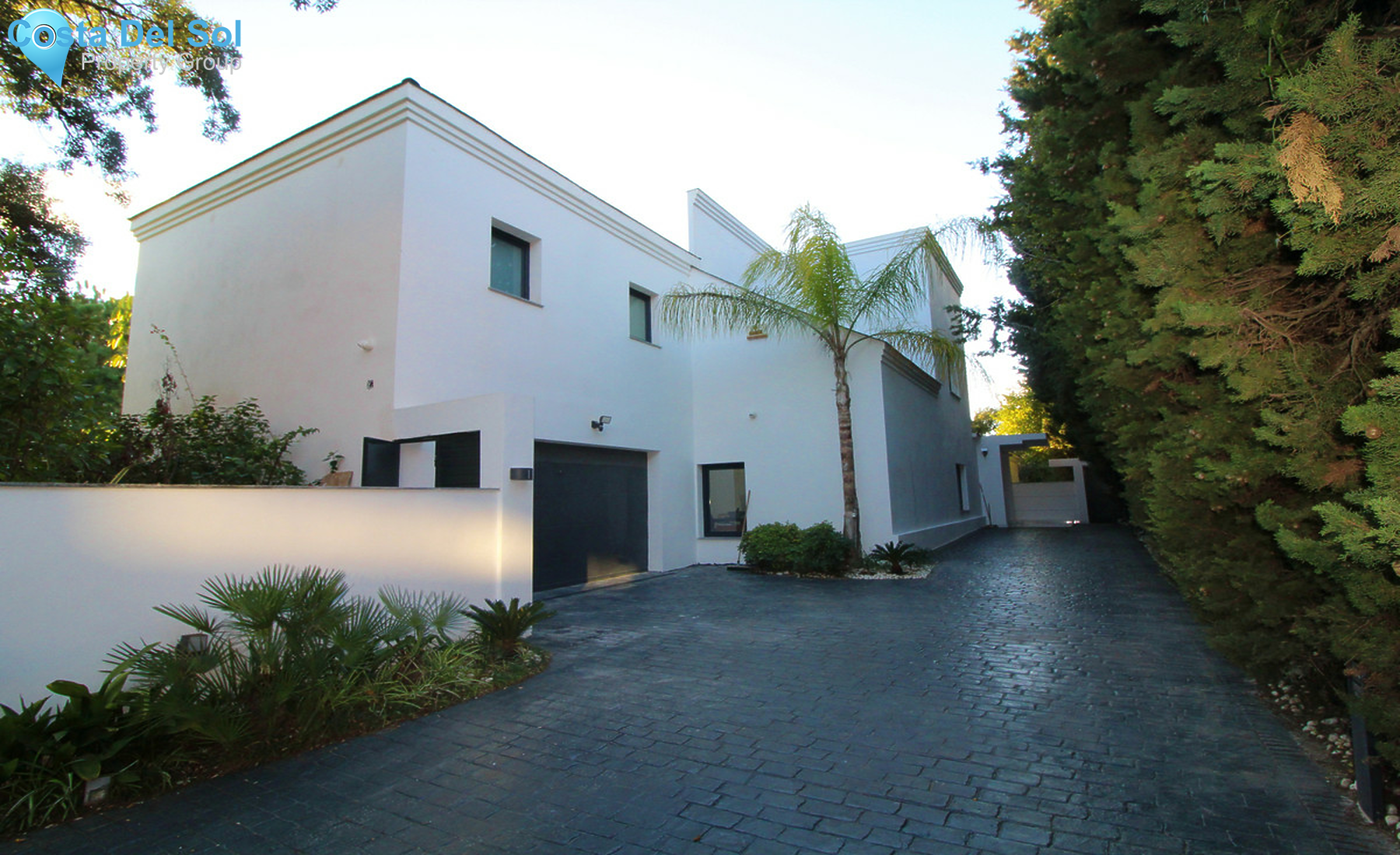 Detached Villa in Hacienda Las Chapas