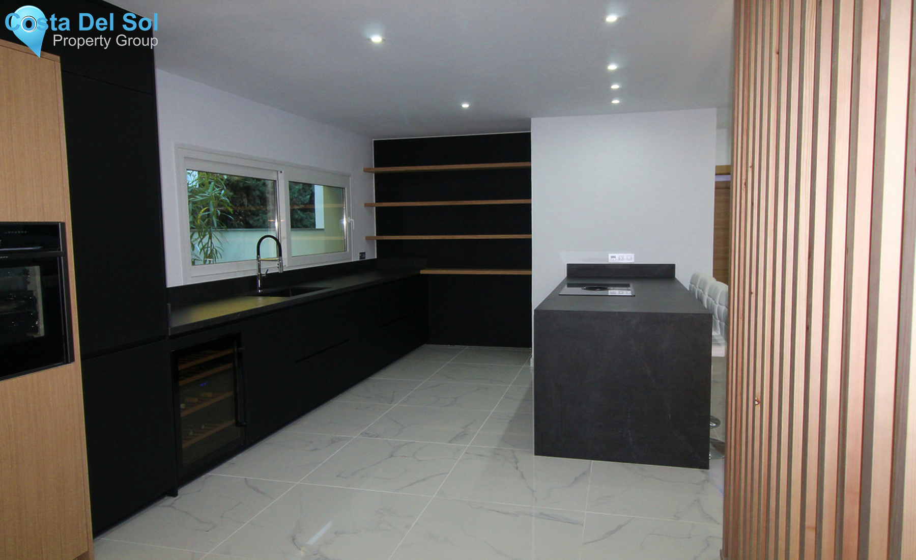 Detached Villa in Hacienda Las Chapas-688887