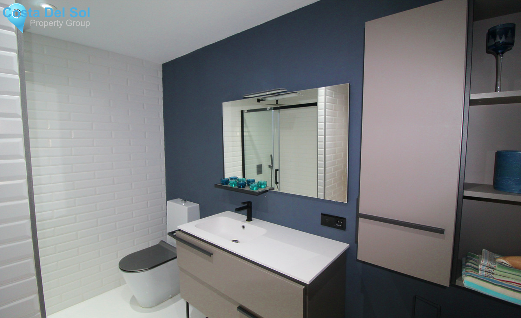 Detached Villa in Hacienda Las Chapas-688892