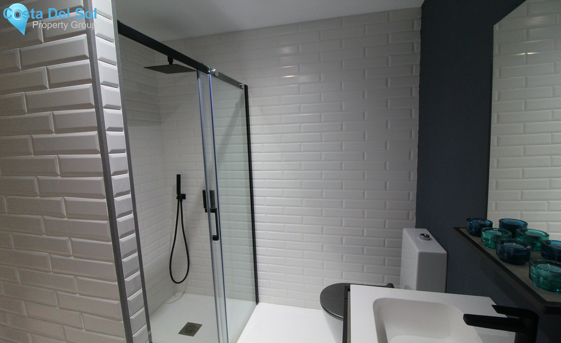Detached Villa in Hacienda Las Chapas-688893