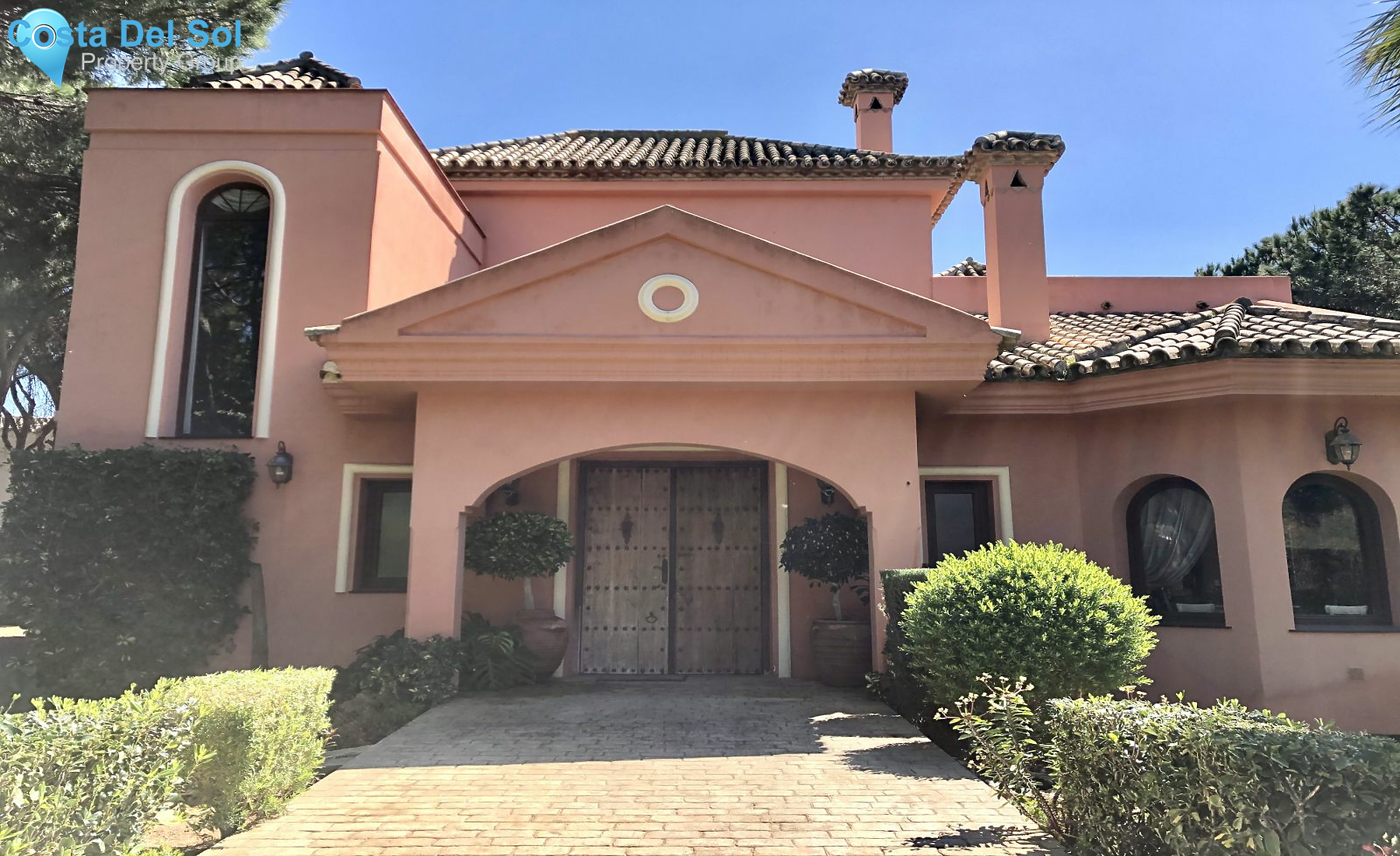 Detached Villa in Hacienda Las Chapas