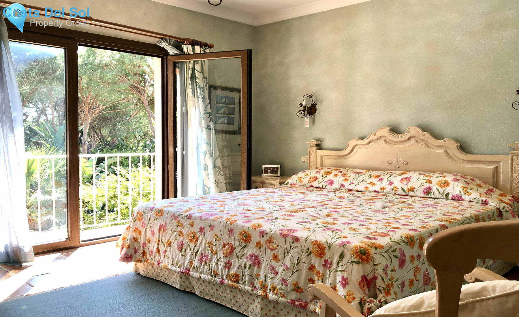 Detached Villa in Hacienda Las Chapas-1161956