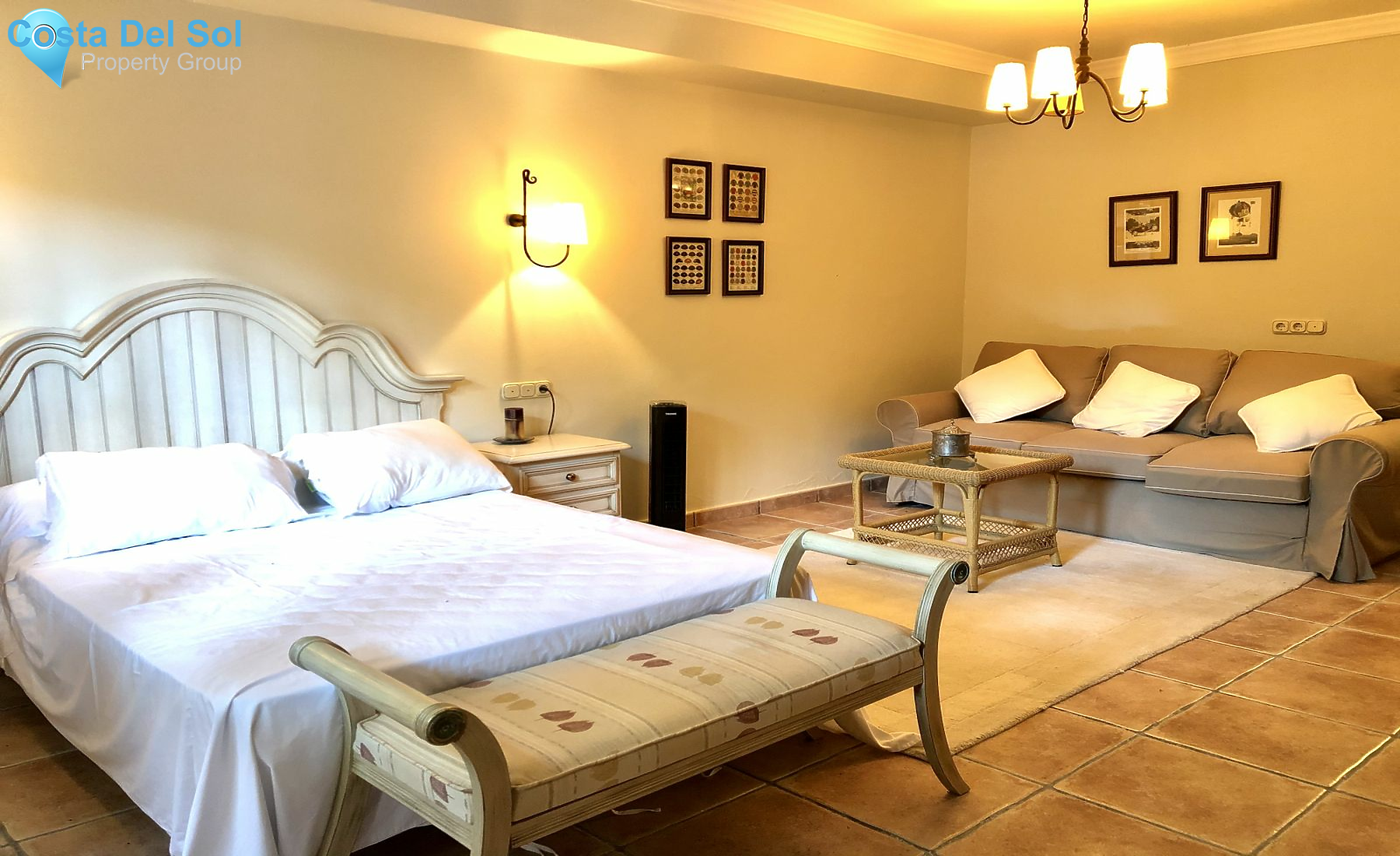 Detached Villa in Hacienda Las Chapas-1161953