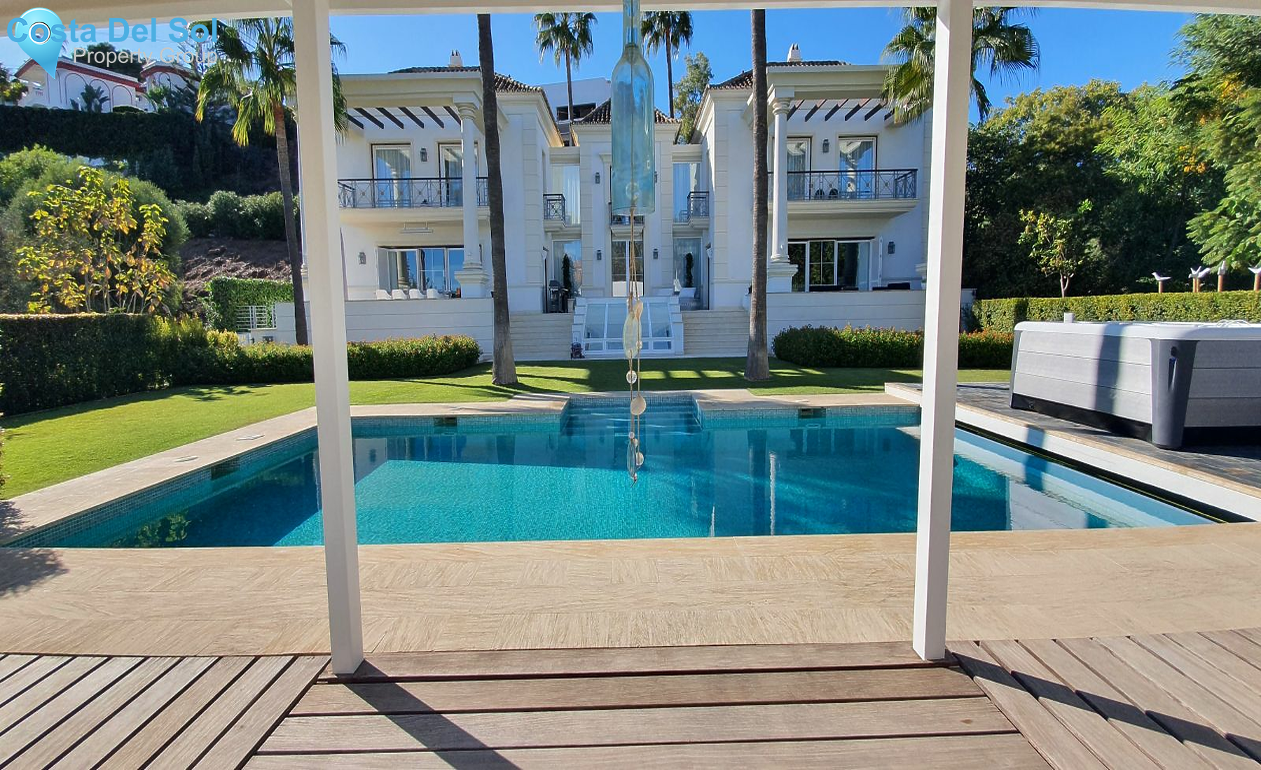 Detached Villa in Hacienda Las Chapas-1178516