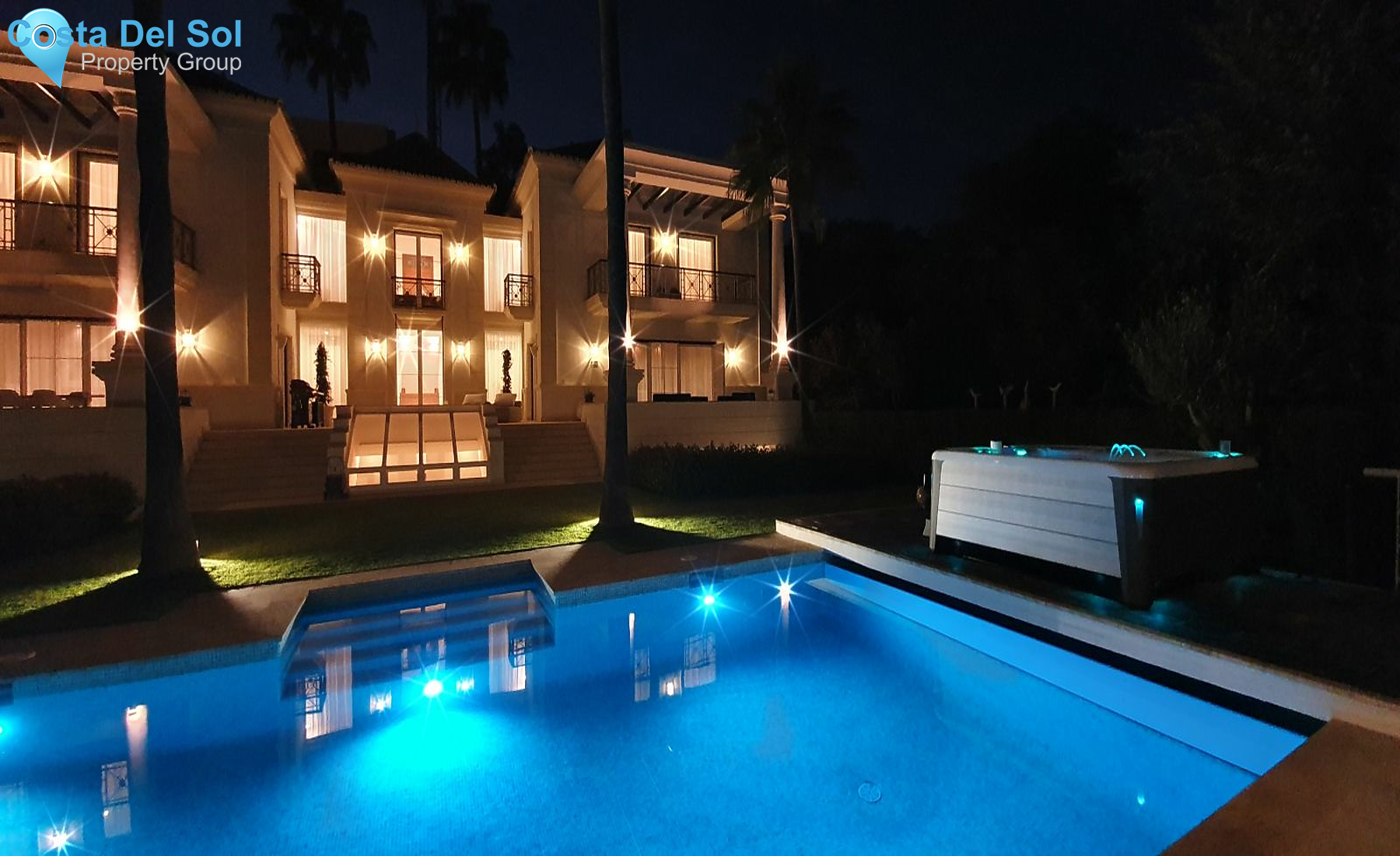 Detached Villa in Hacienda Las Chapas-1178529