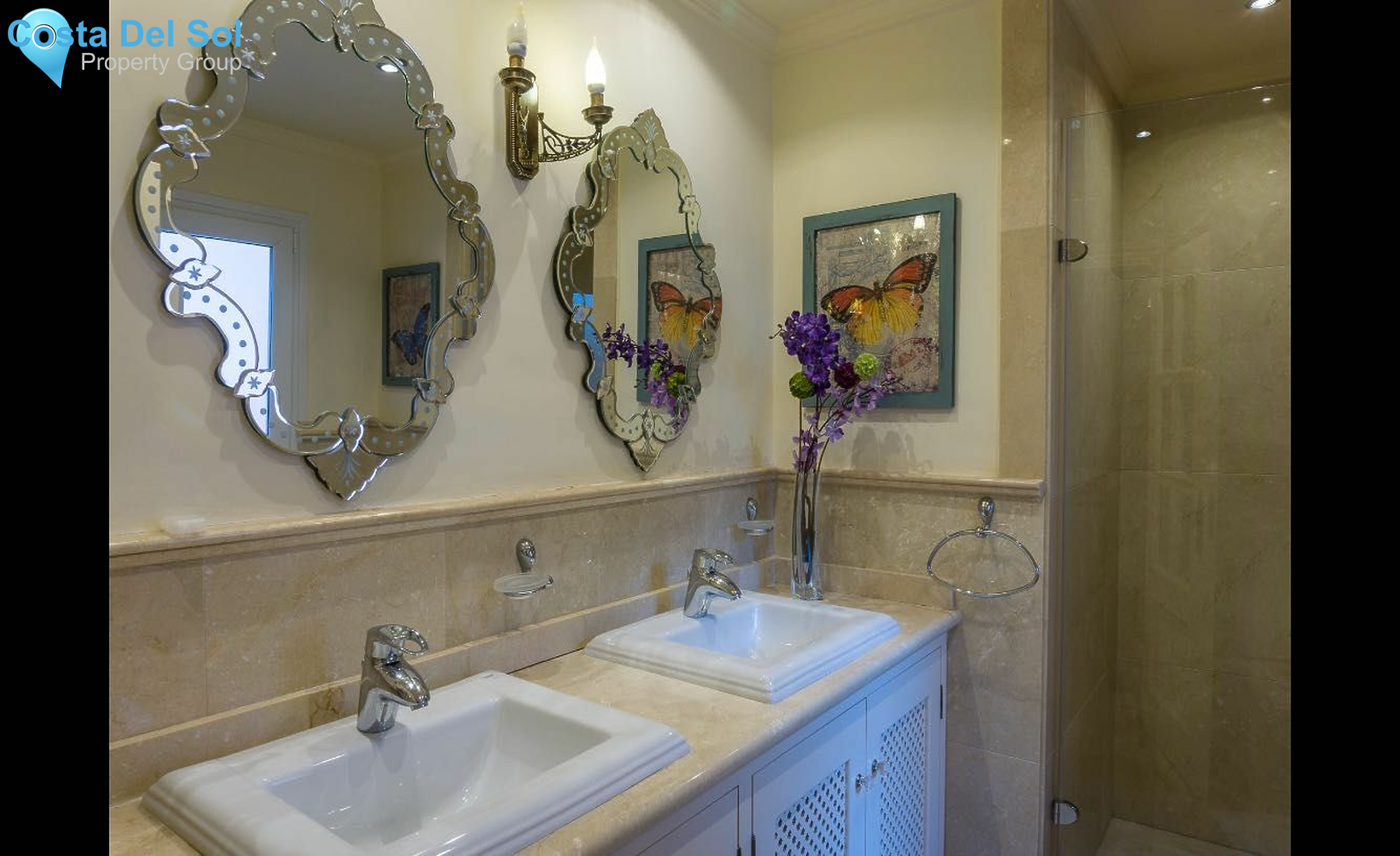 Detached Villa in Hacienda Las Chapas-1232864