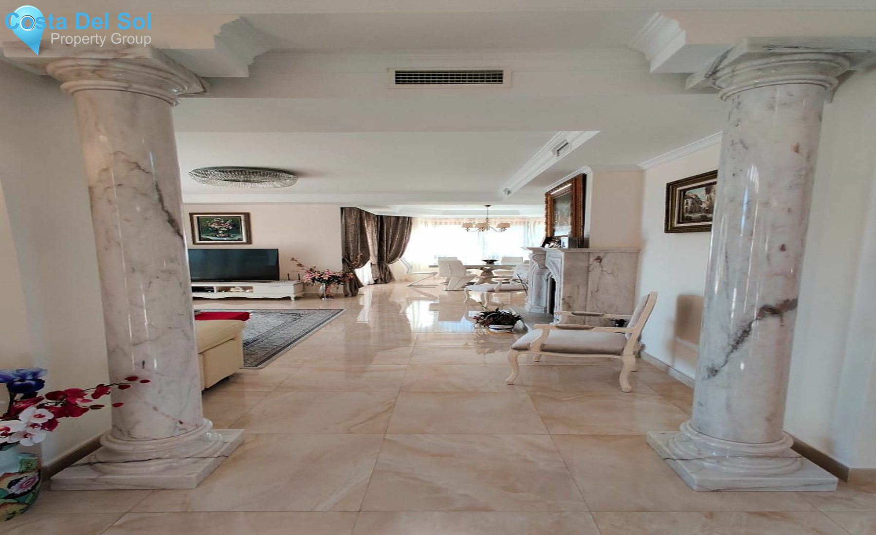 Detached Villa in Hacienda Las Chapas-1393148