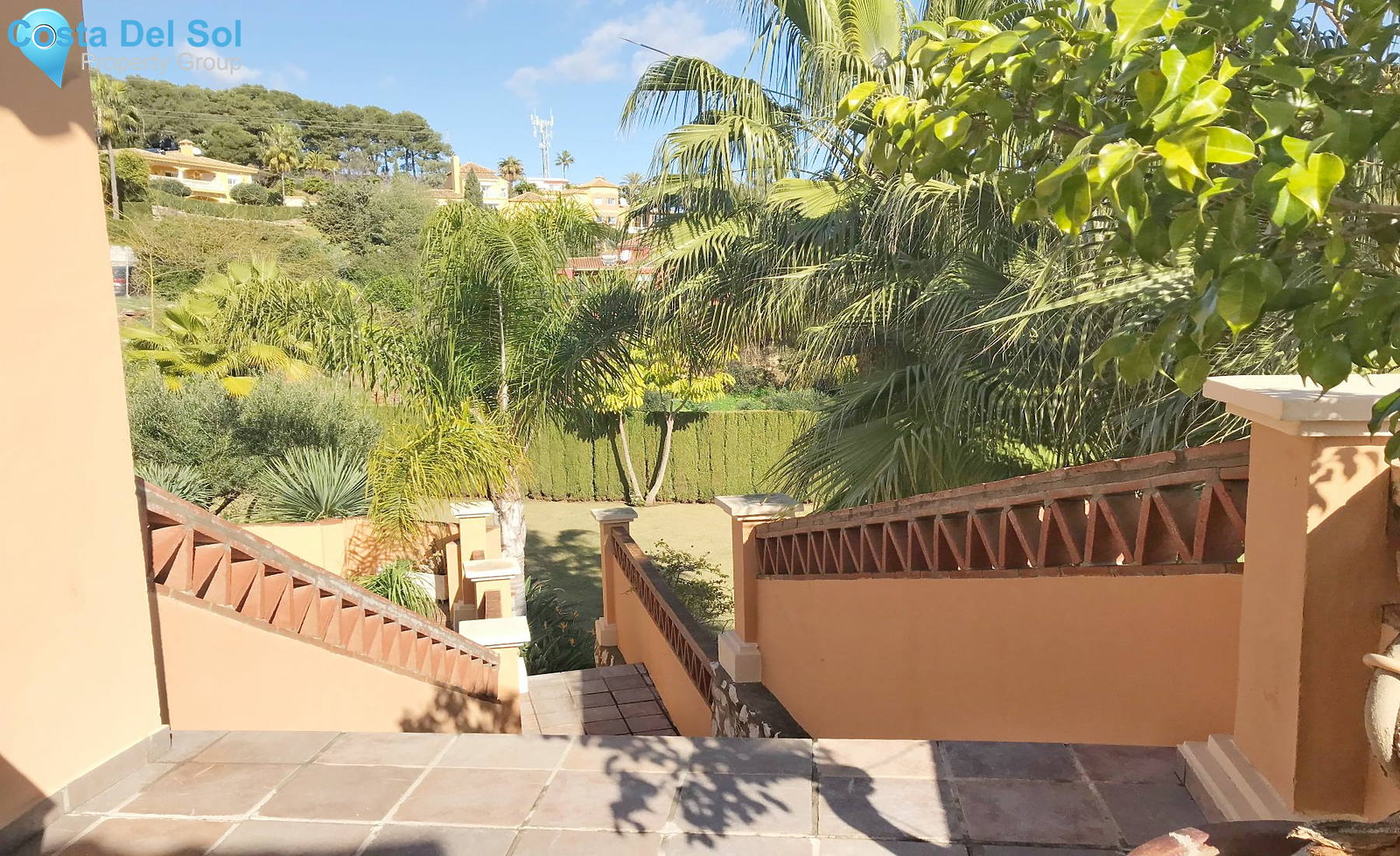 Detached Villa in Hacienda Las Chapas-1394034