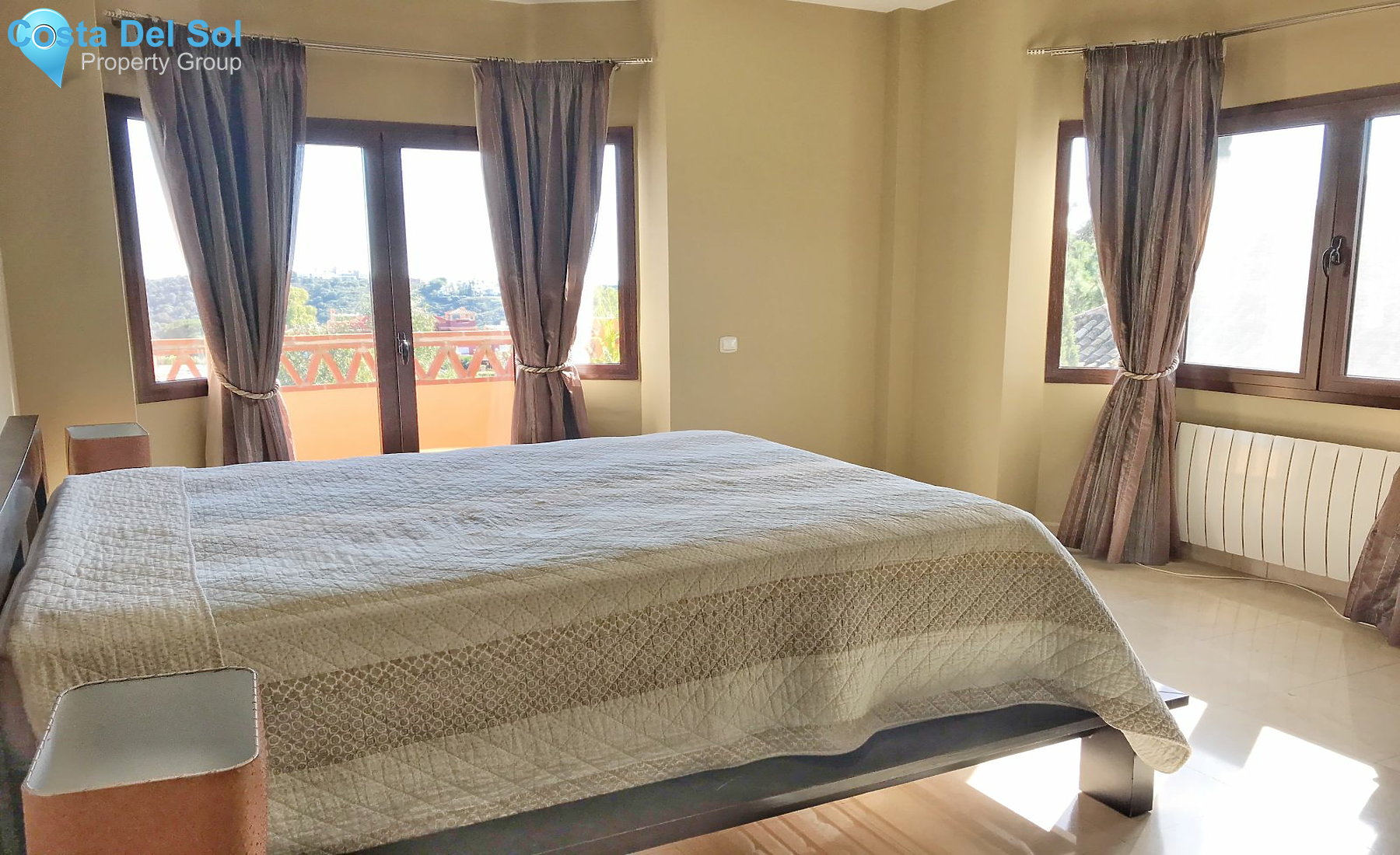 Detached Villa in Hacienda Las Chapas-1394039