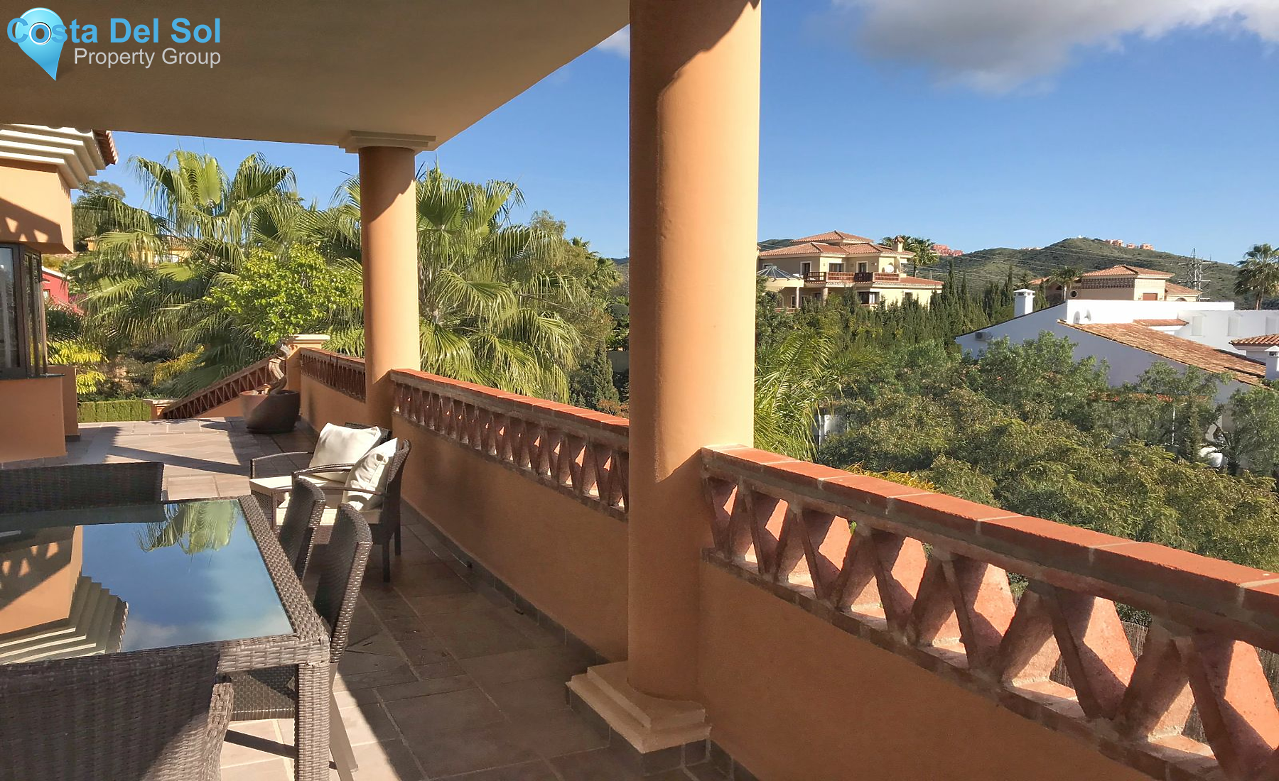 Detached Villa in Hacienda Las Chapas-1394032