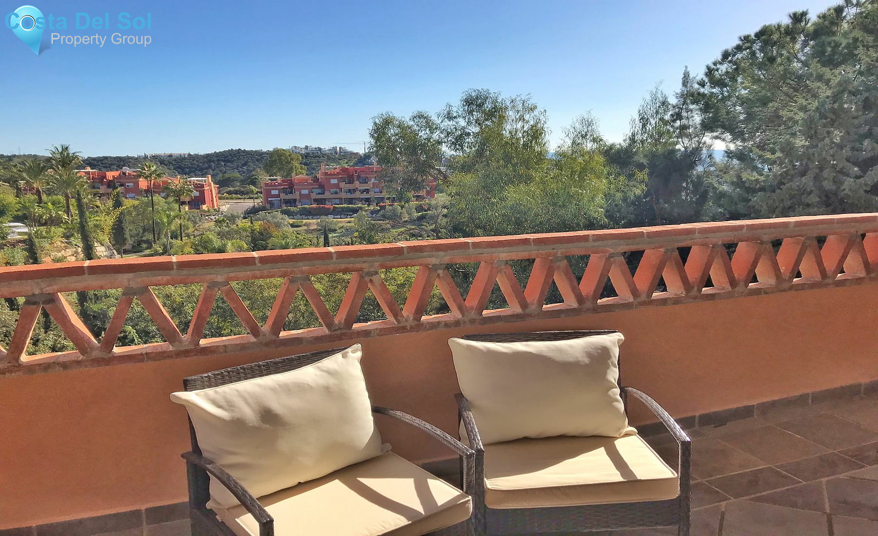 Detached Villa in Hacienda Las Chapas-1394033